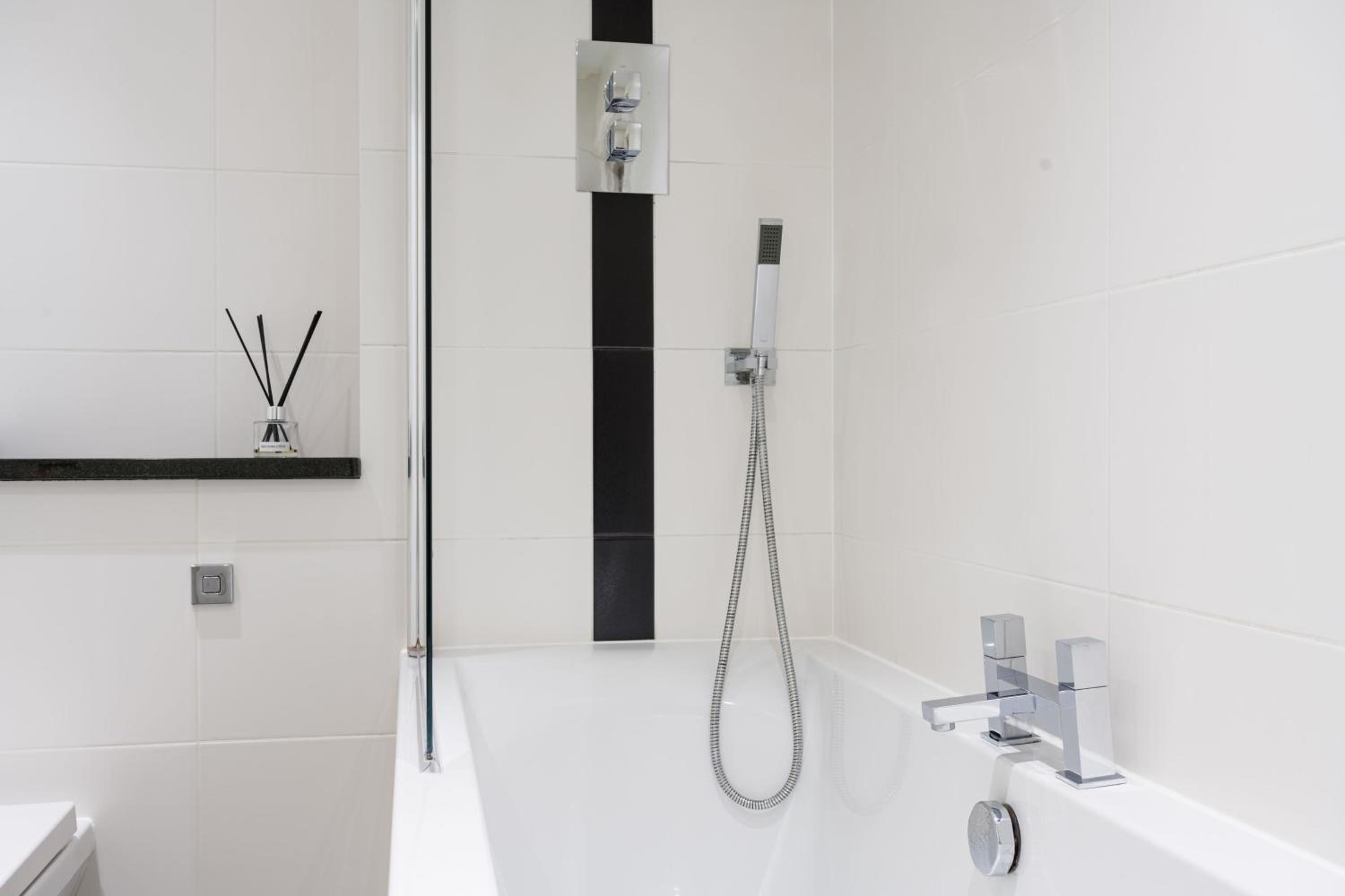 Apartment 4, 48 Bishopsgate by City Living London