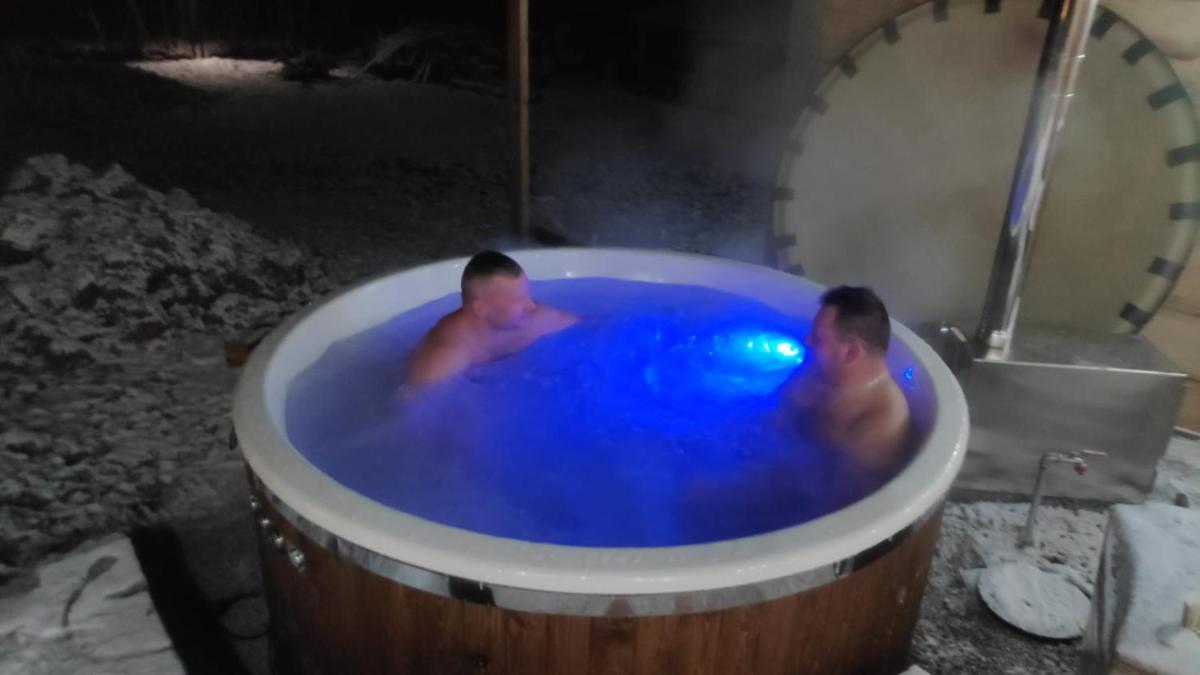 Jacuzzi
