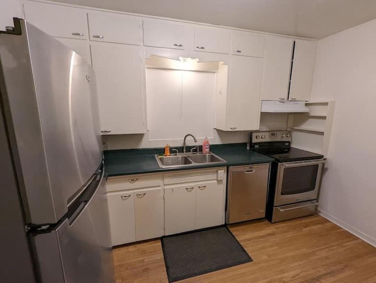 Amazing 2BR Home - Steps to UNM North Campus view 5