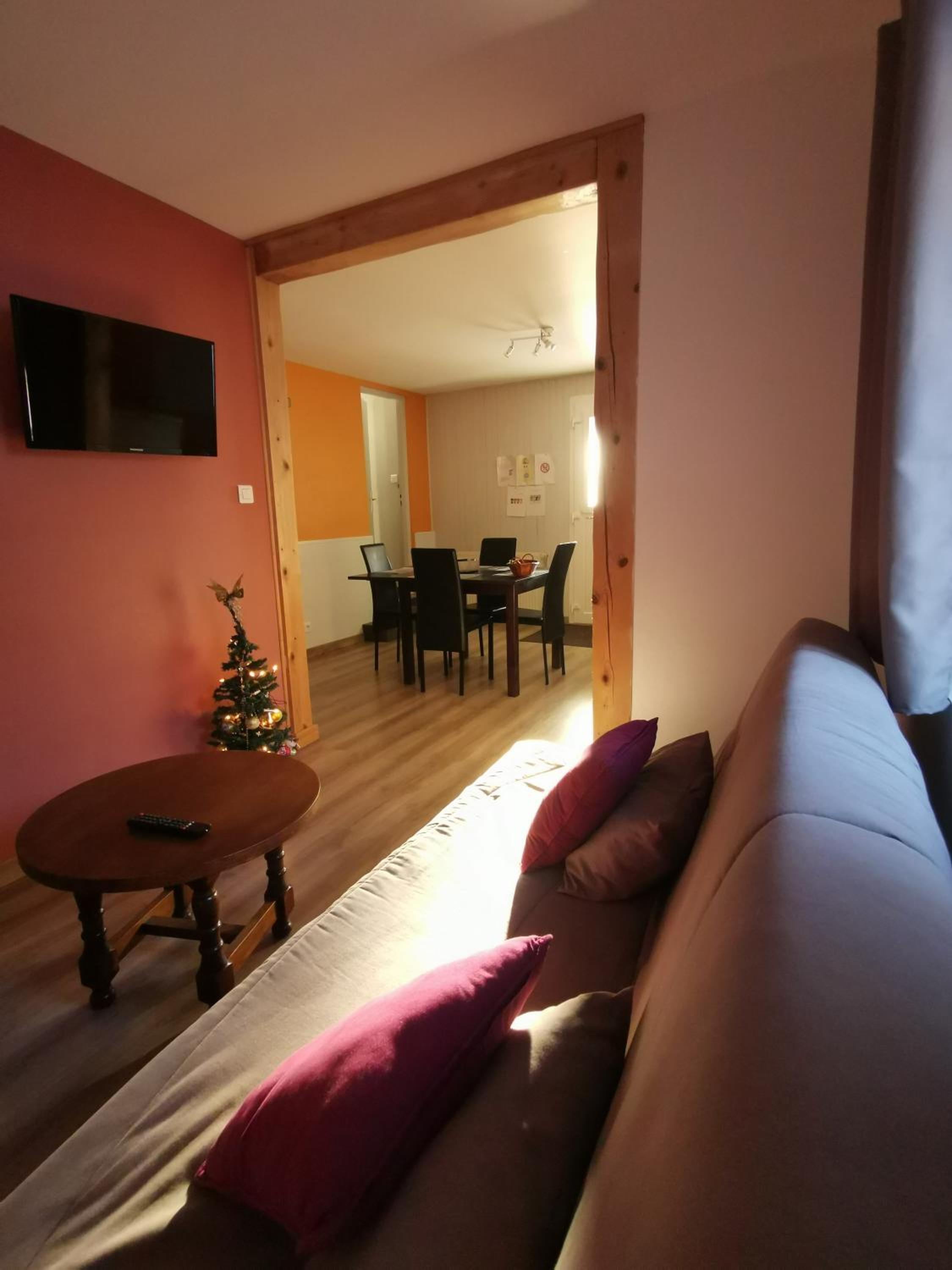 Photo 33