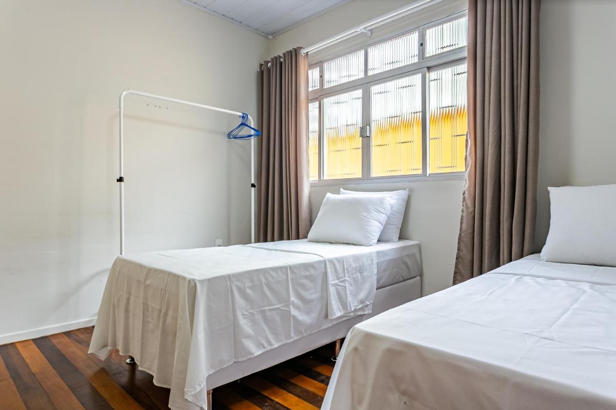Casa em ótima localização no Centro VISE059