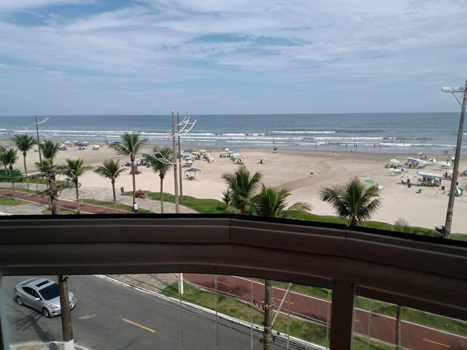 Frente pro mar apartamento completo