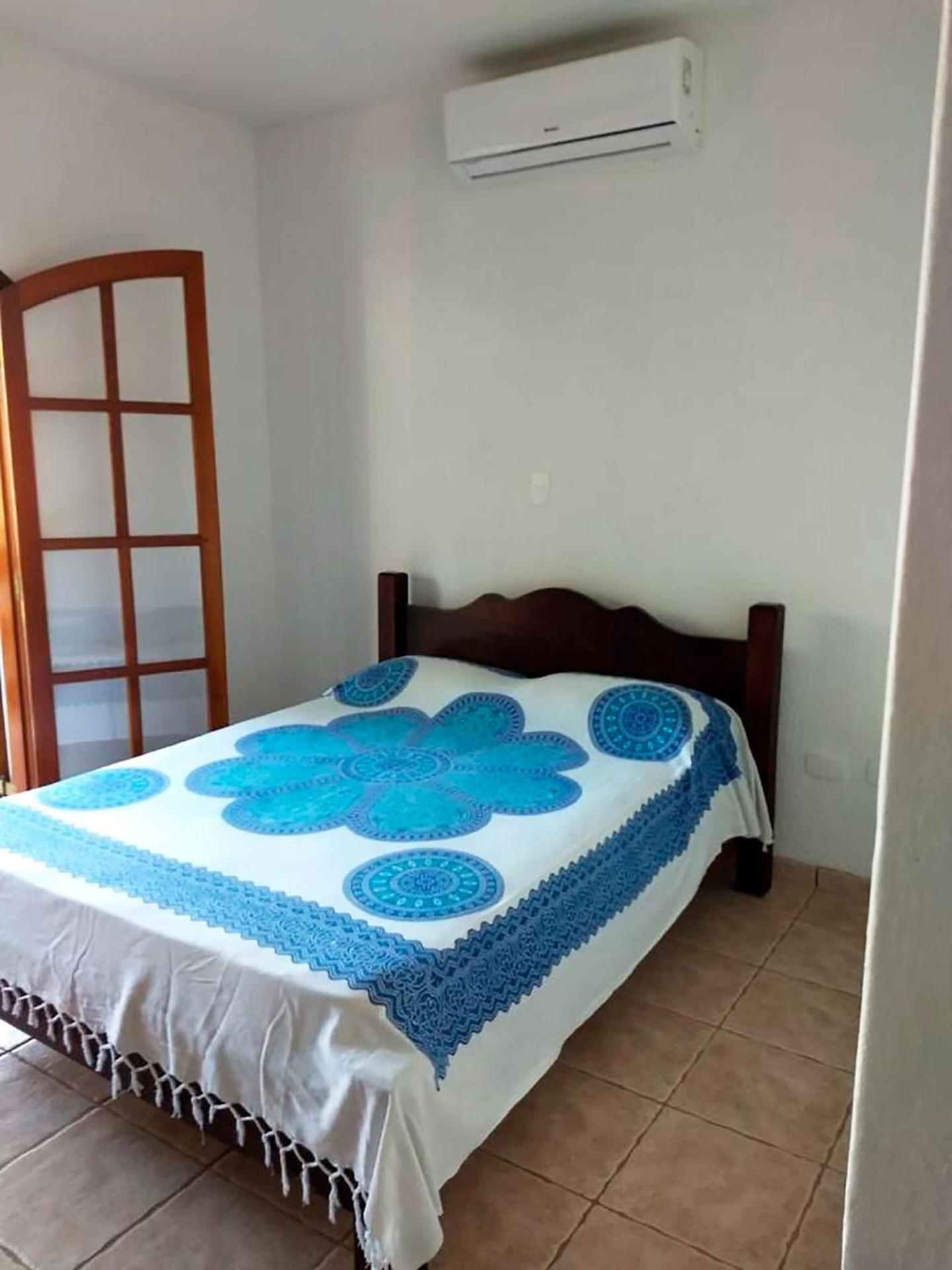 Incrivel casa a 13 min a pe da Praia de Juquehy SP