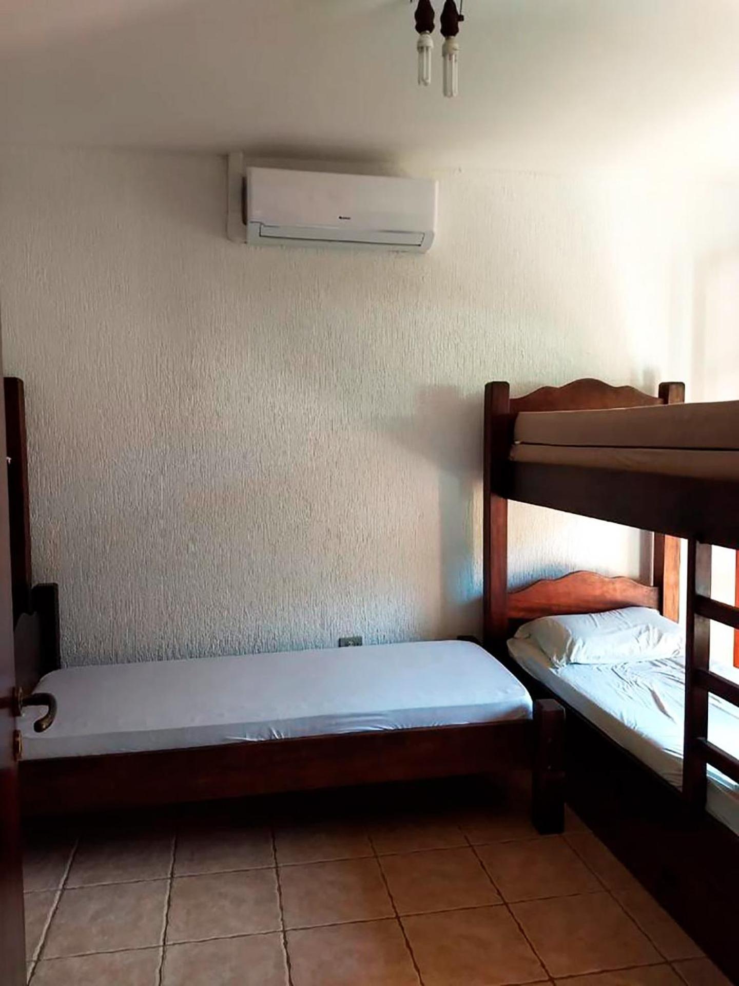 Incrivel casa a 13 min a pe da Praia de Juquehy SP