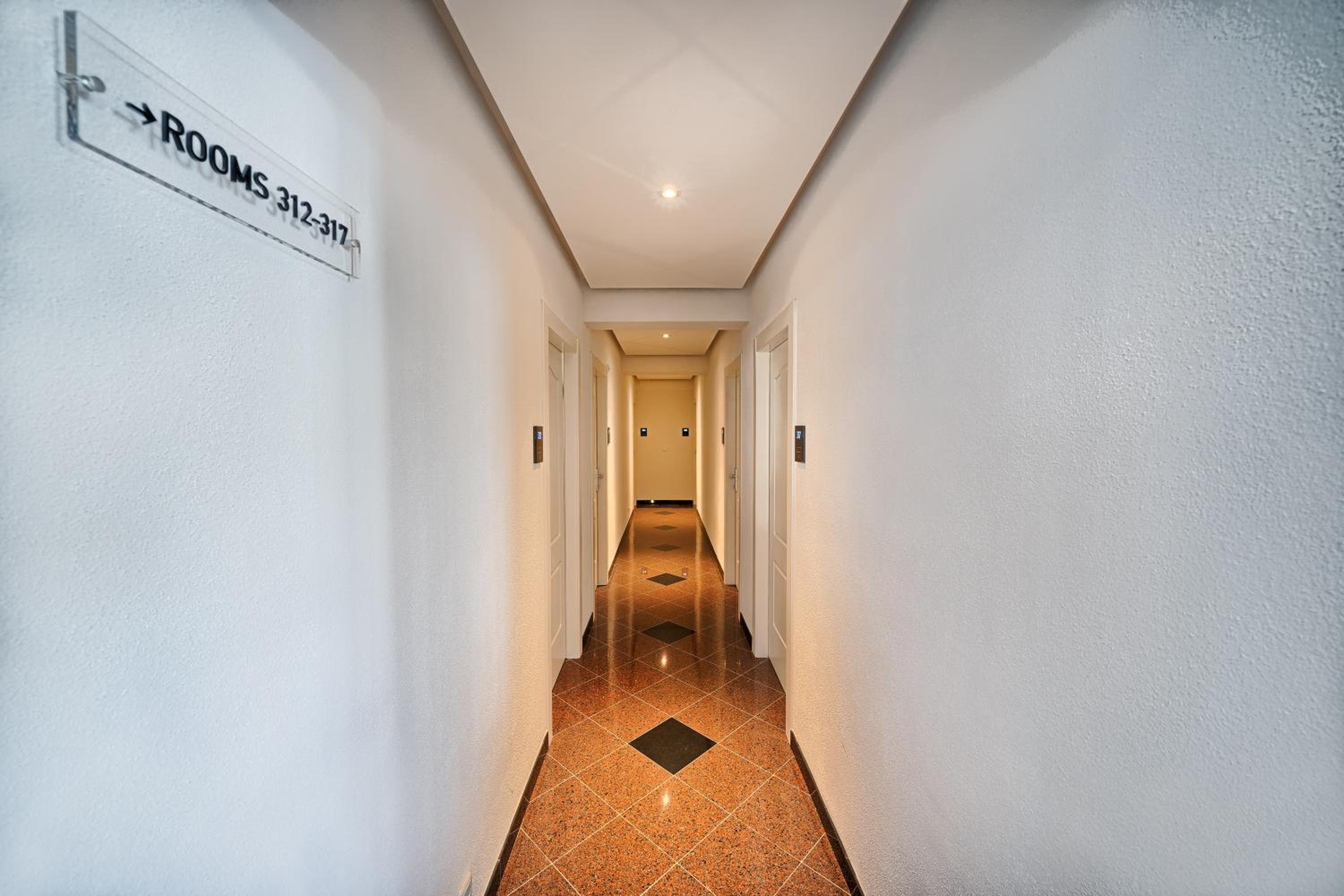 Sunset Split Rooms