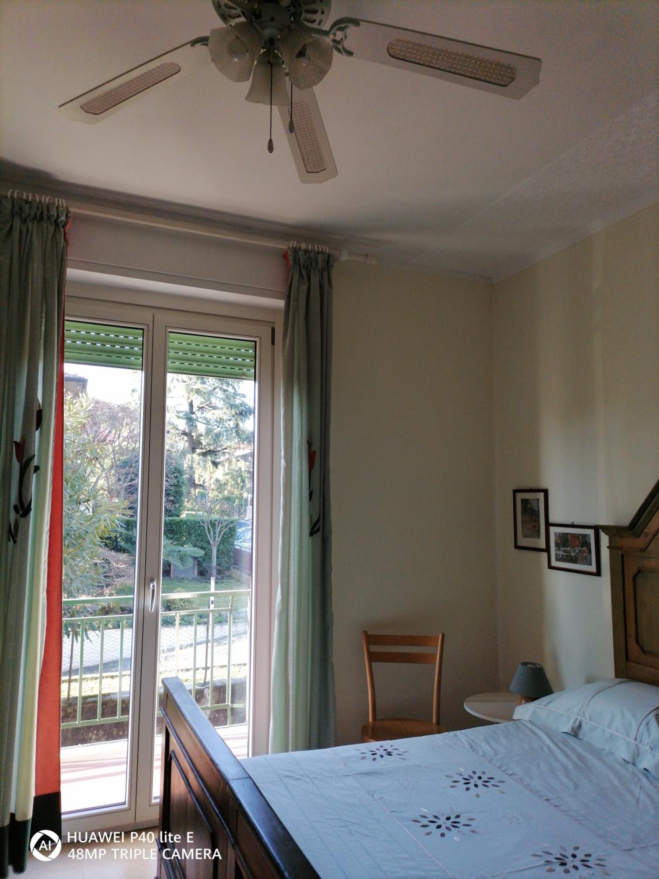 BeB Dorotina en Mozzo — hotel room