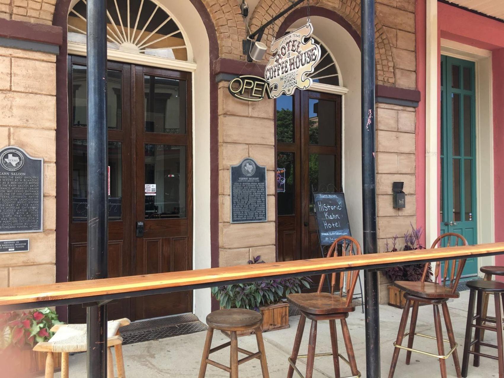 Marshall Vacations - Historic Kahn Hotel - Property Image 1