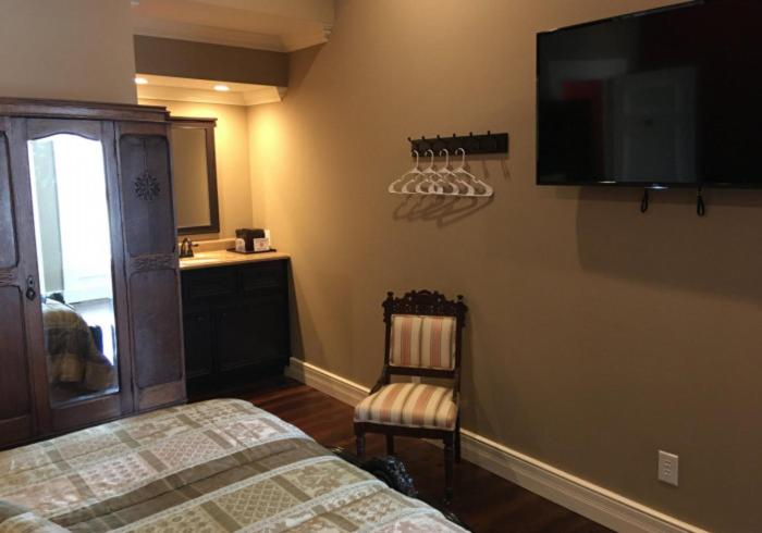 Marshall Vacations - Historic Kahn Hotel - Property Image 2