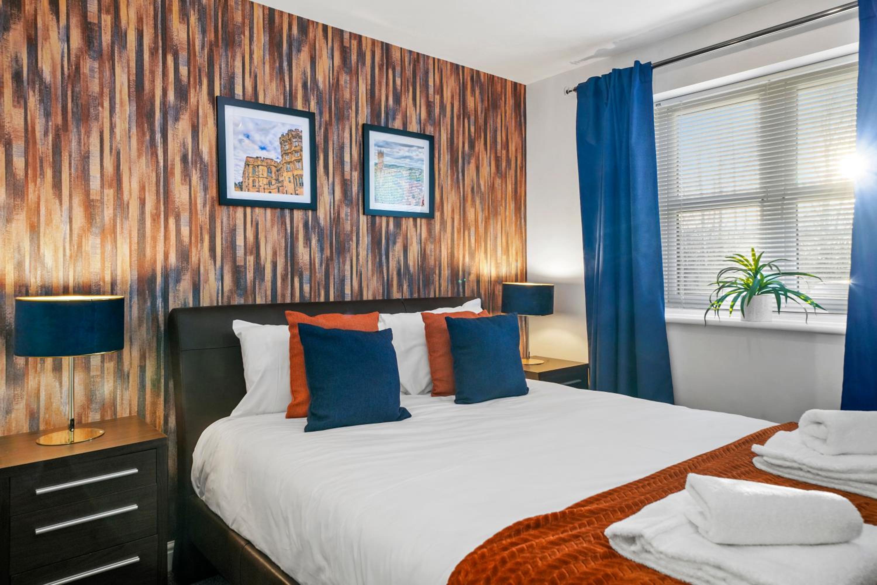 Modern Warwick Apartment, Sleeps 3, Claverdon House view 5