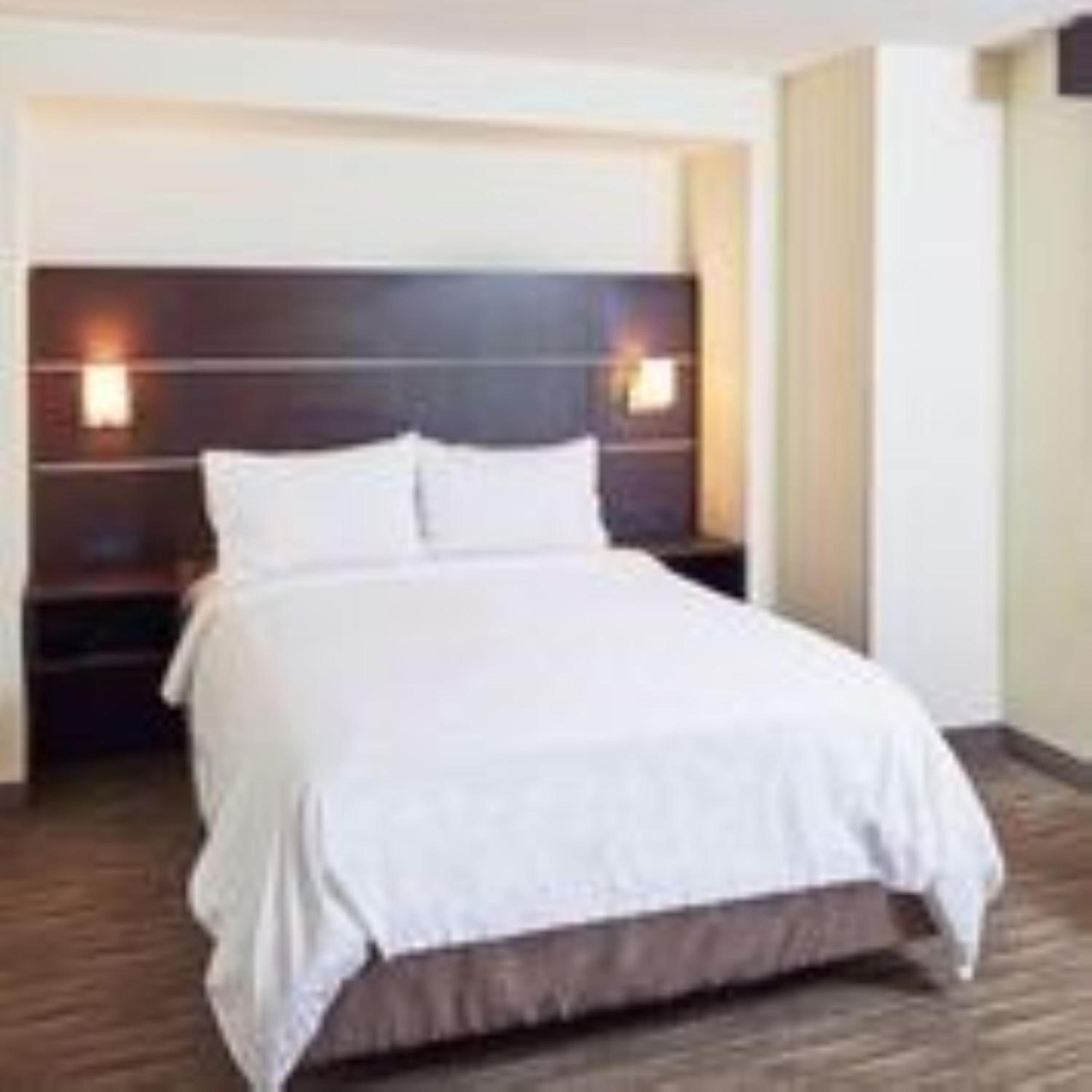 Gadsden Vacations - Holiday Inn Express Hotel  Suites- Gadsden, an IHG Hotel - Property Image 26