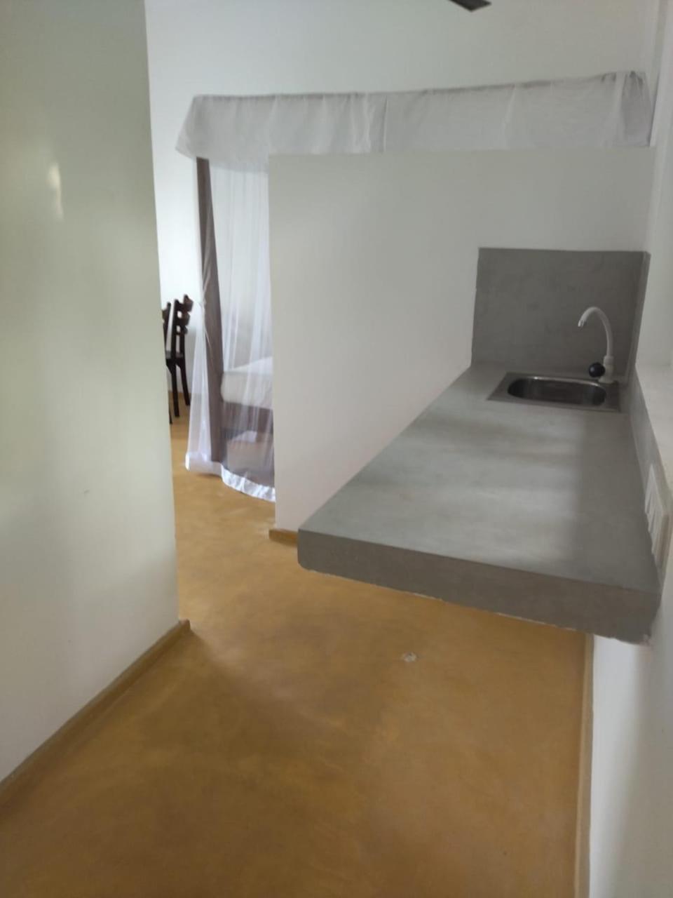 Photo 33