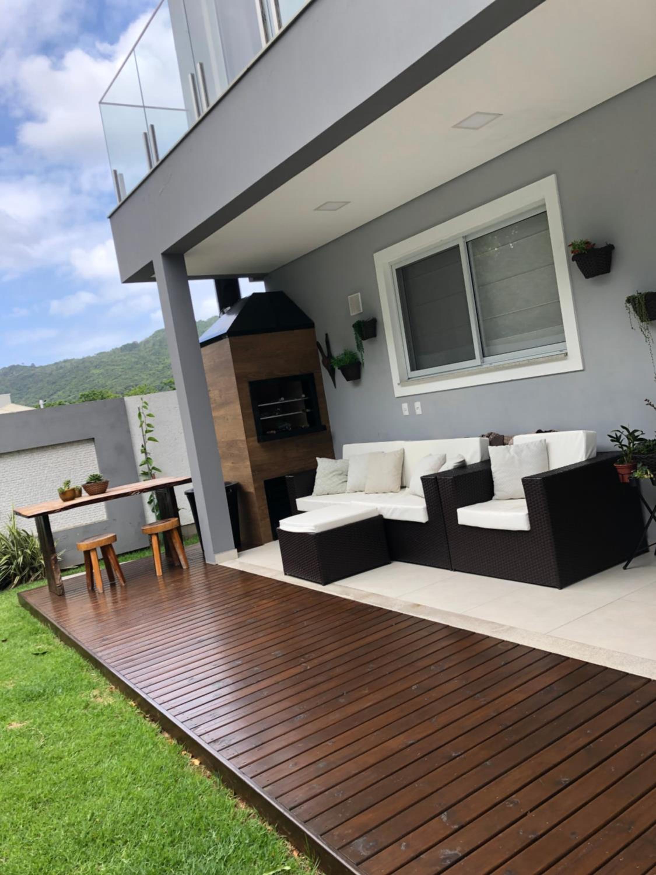 Casa Luxo com piscina a 500 metros da praia