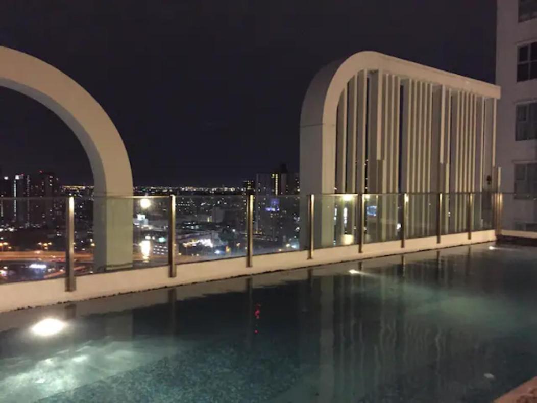 Cosy 2 bedroom condo on Sukhumvit, BTS Phra Khanong