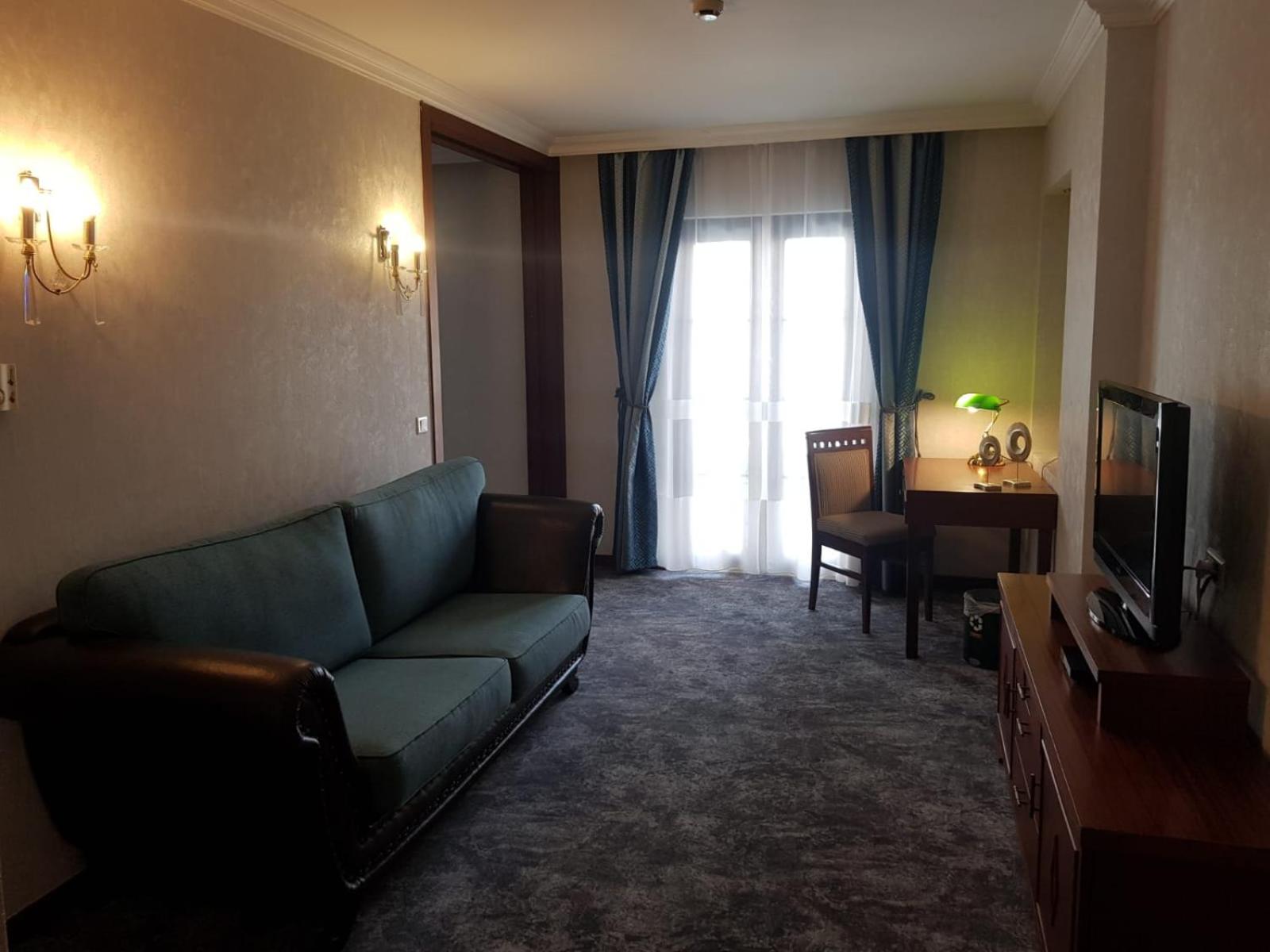 Midas Hotel - Image 49