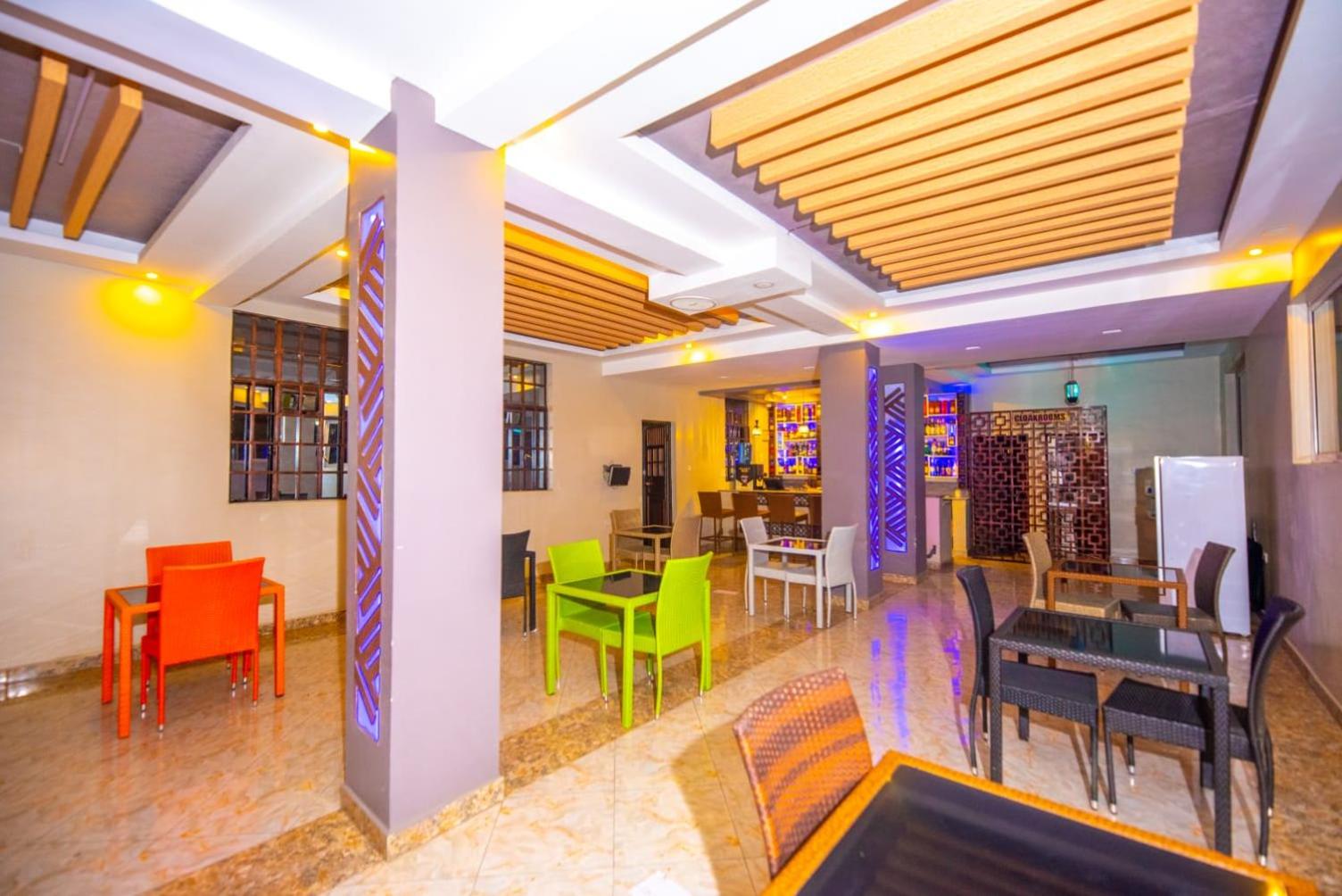 Kings Premier Inn photo 3