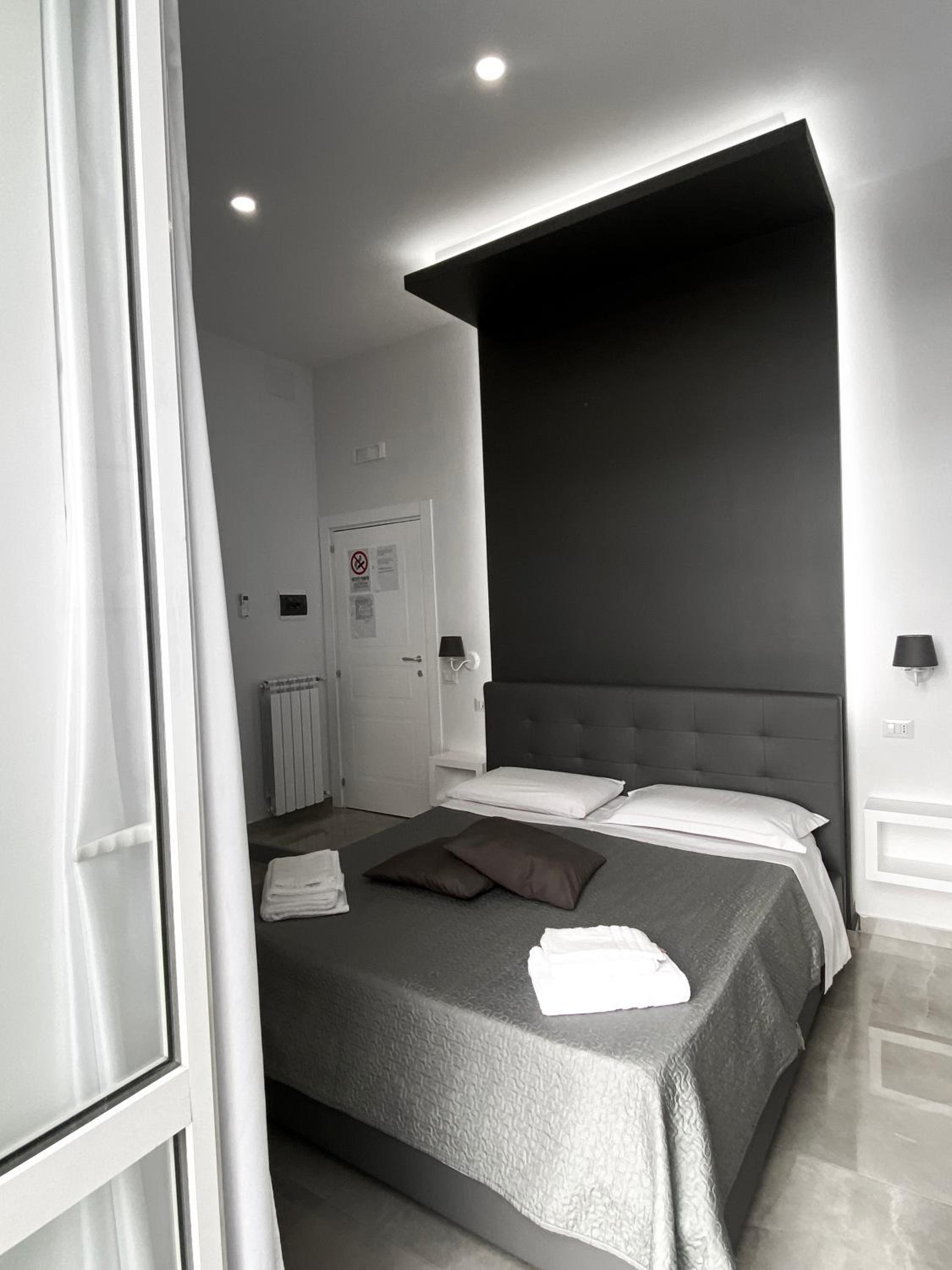 Aurora Luxury Rooms