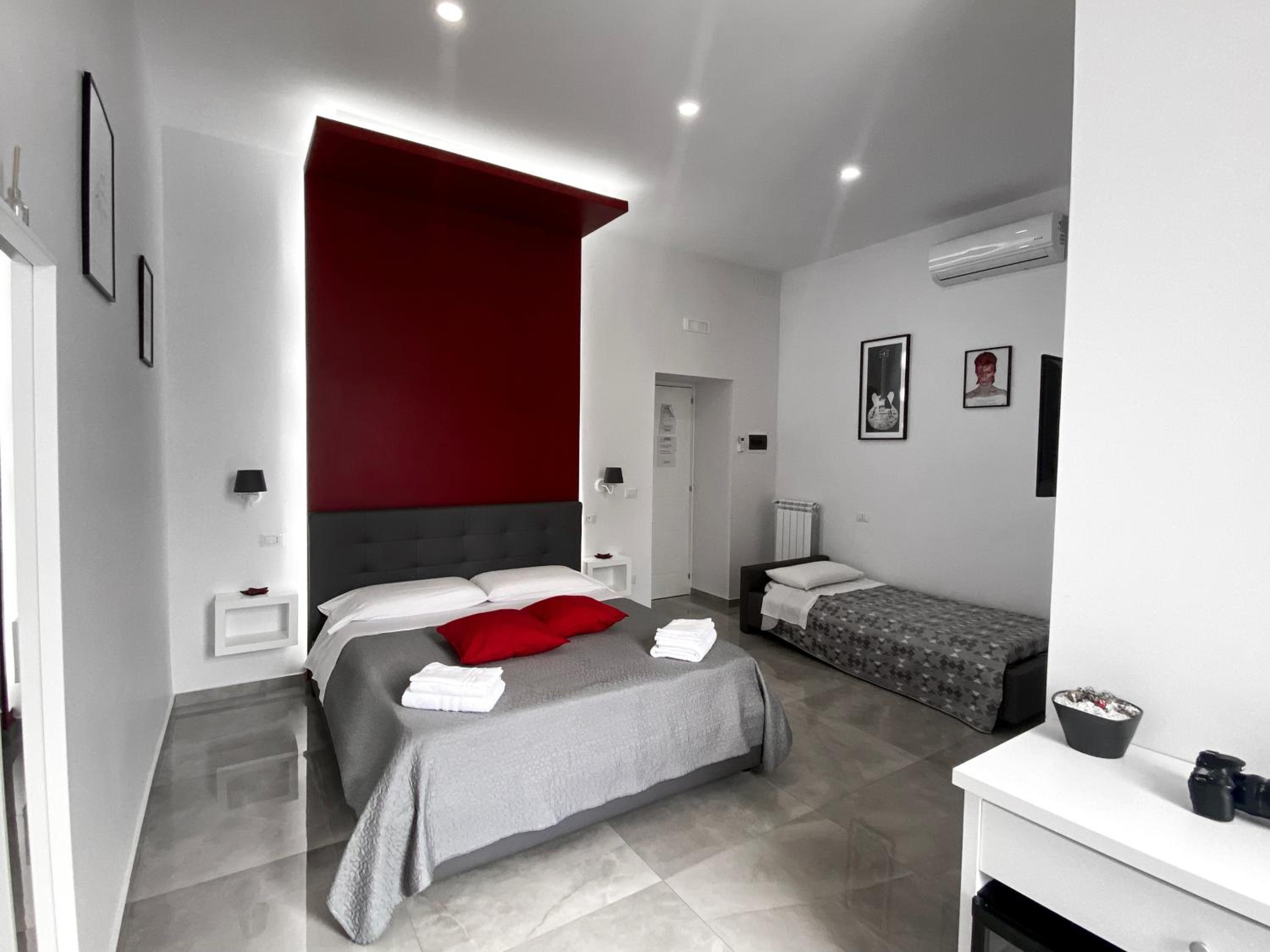 Aurora Luxury Rooms