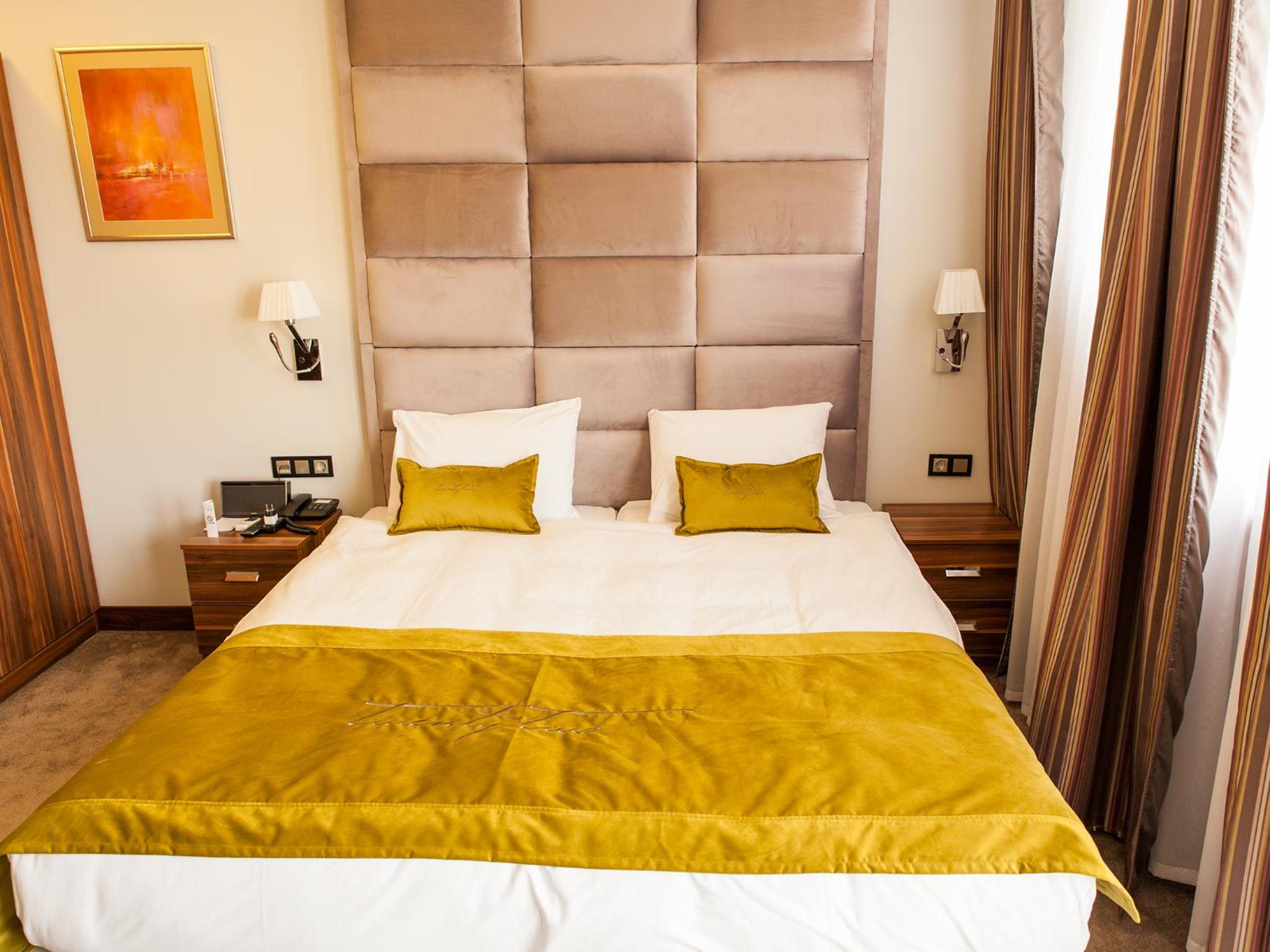 The 22 Hotel - Image 11