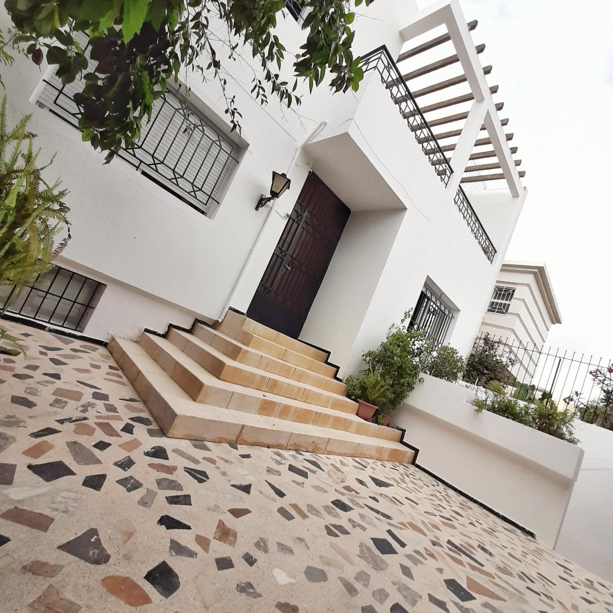 Rooms To book in Villa House at HostFamily in Rabat view 2