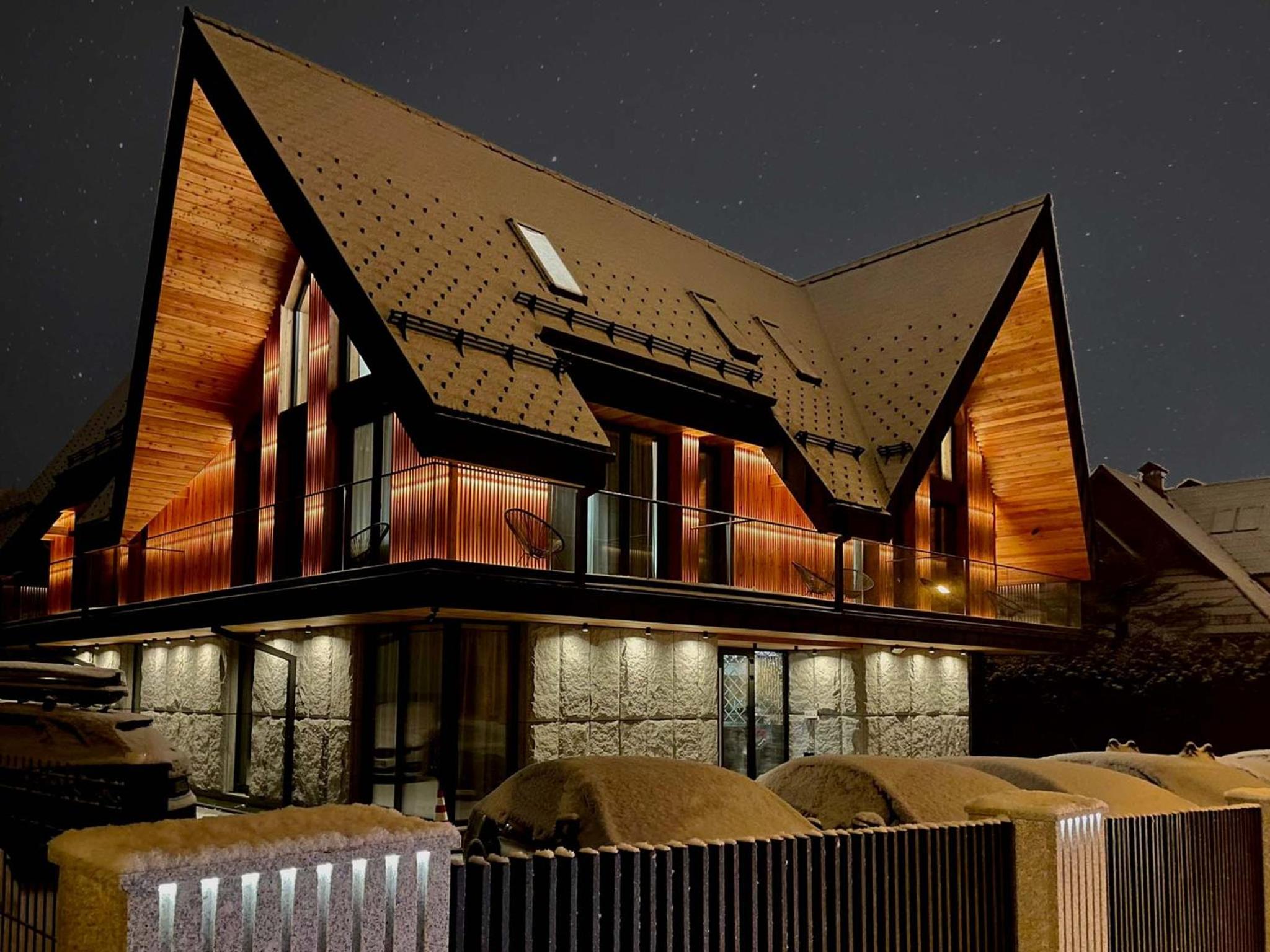 Hotel Wrota Chałubińskiego - Image 1