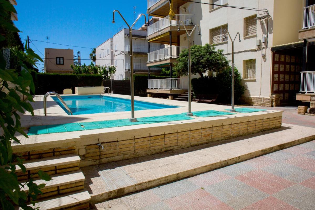 APARTAMENTO - WIFI FREE - PISCINA - 50 M PLAYA photo 3