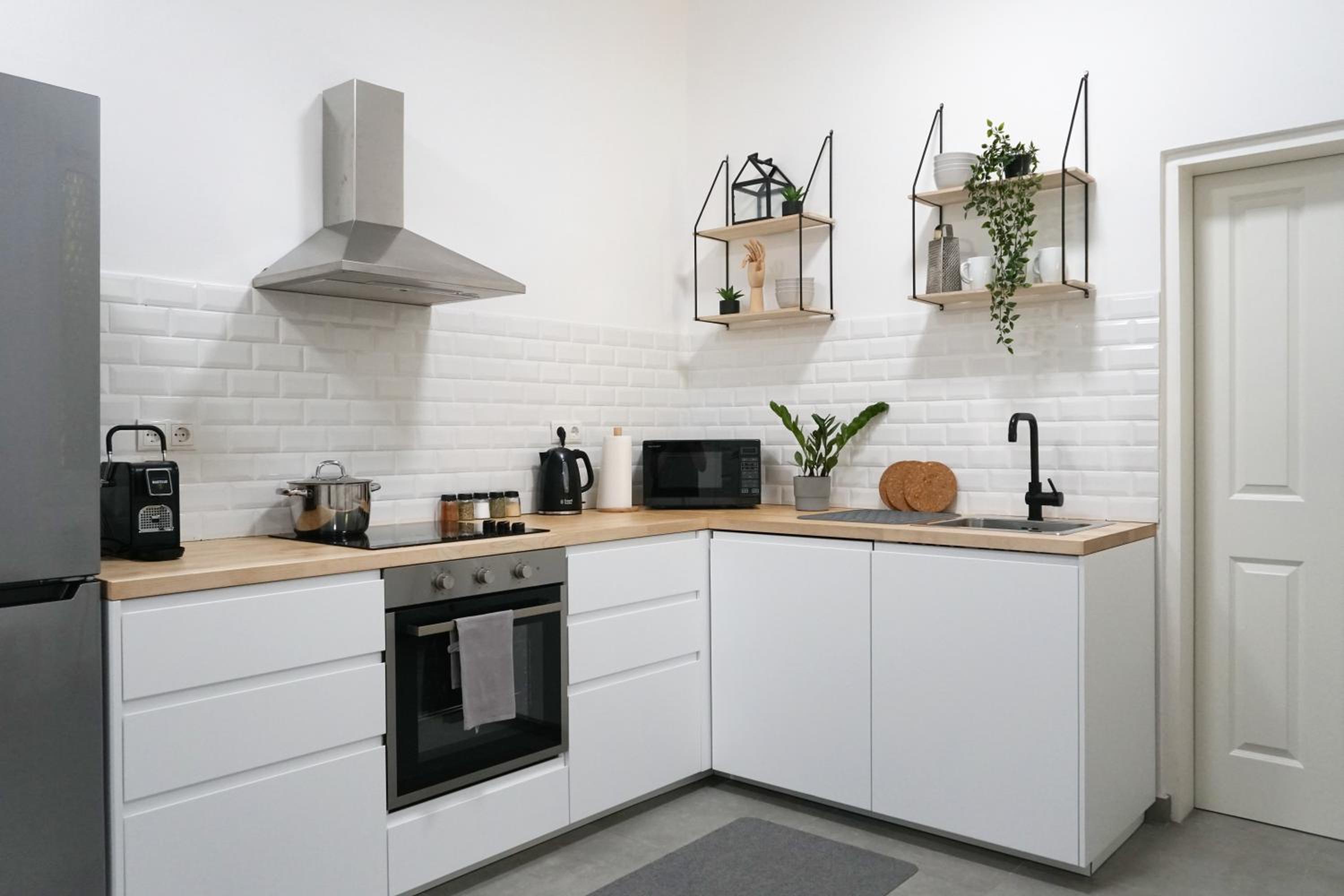 Large Apartments - Great for Groups - with Balcony or Terrace