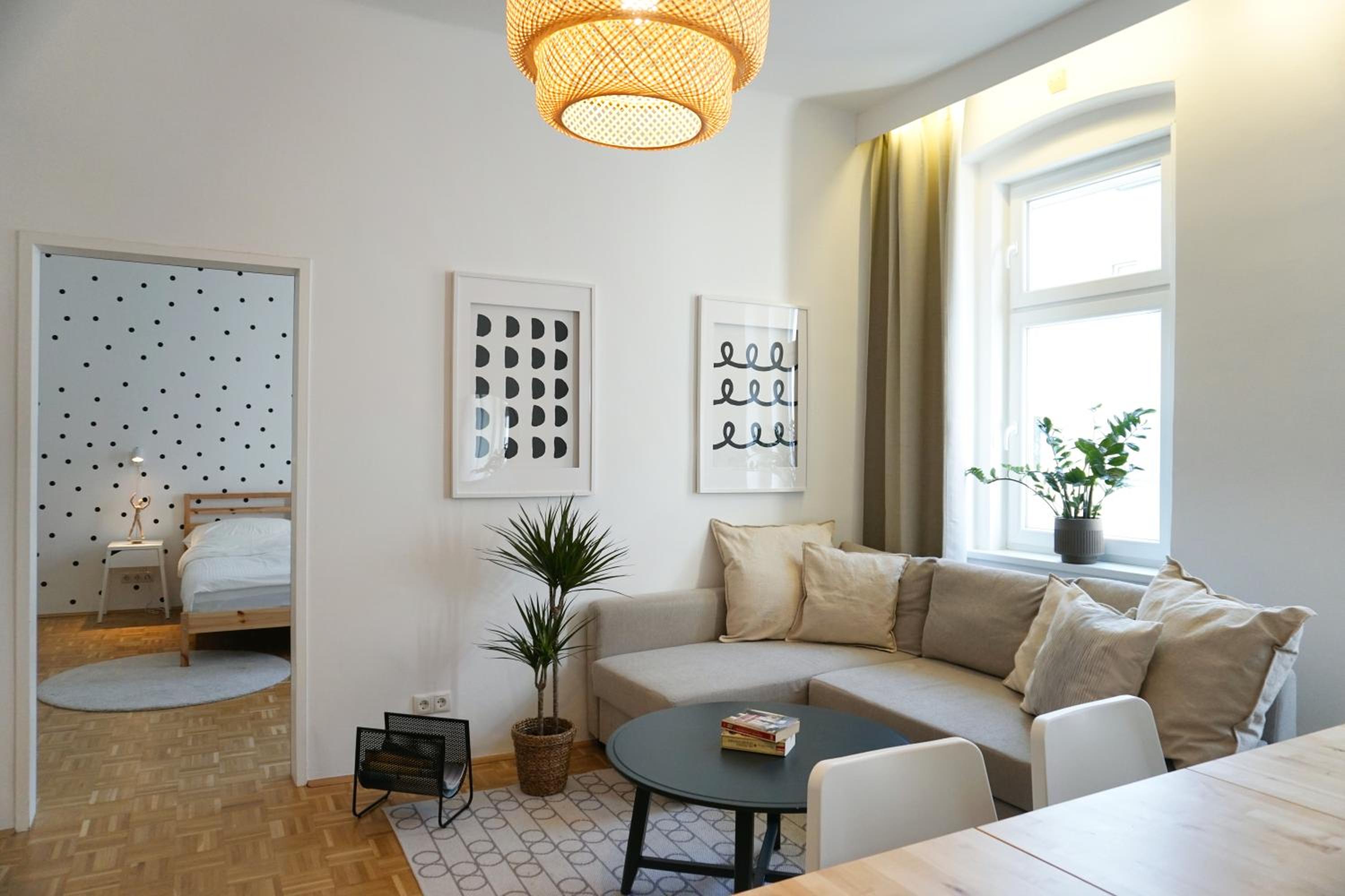 Large Apartments - Great for Groups - with Balcony or Terrace