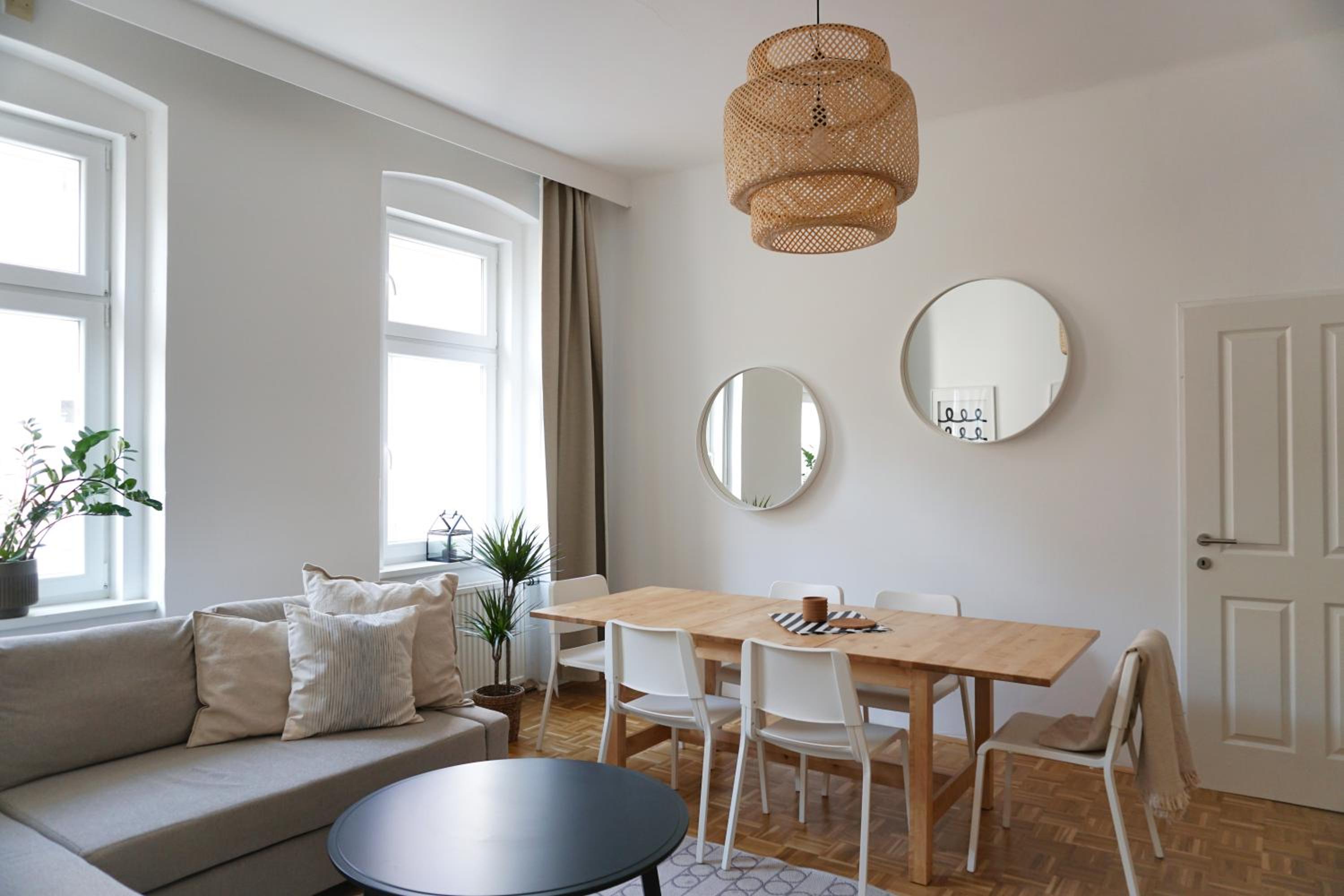 Large Apartments - Great for Groups - with Balcony or Terrace