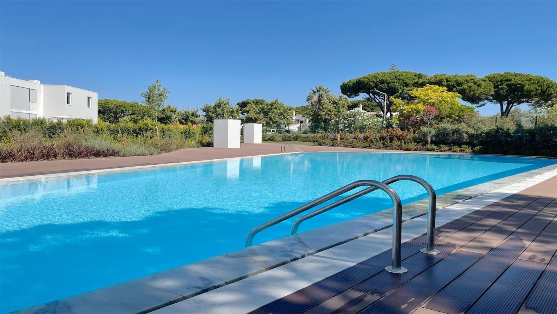 Villa Sadler- Clever Details, Central Vilamoura, Sleeps 6, luxury, walking distance view 3