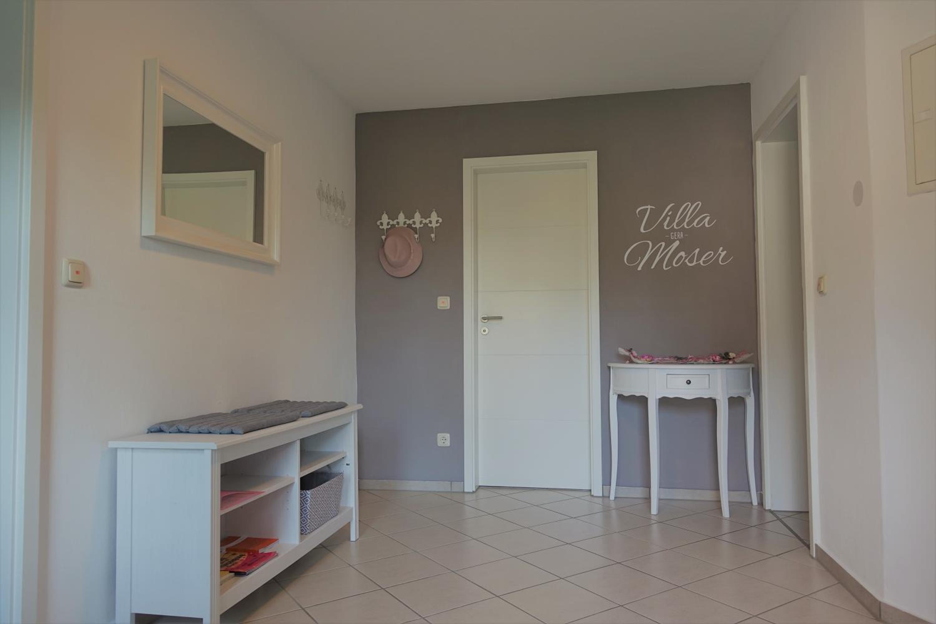 Villa Moser - Ferienwohnung mit Terrasse view 3