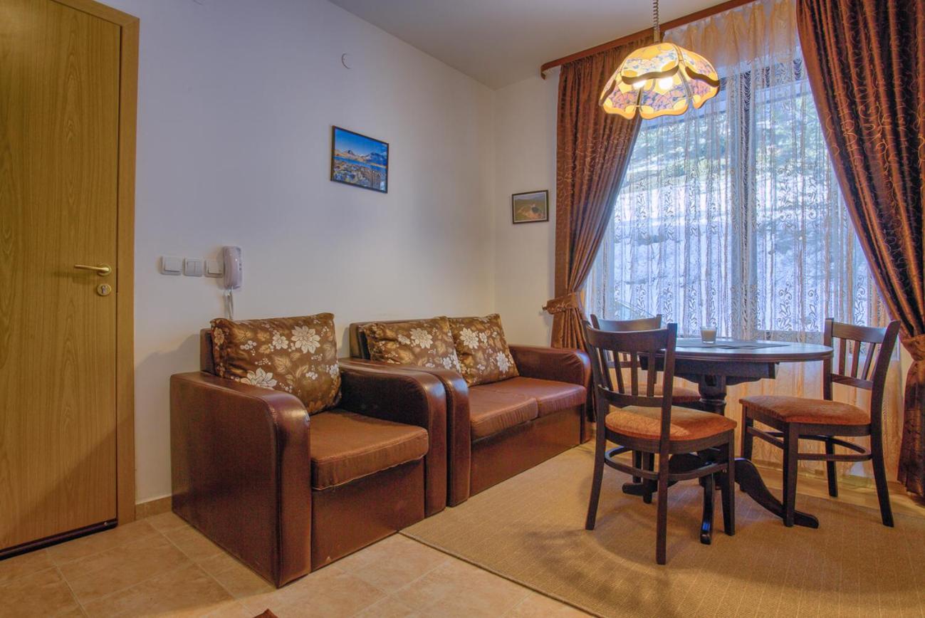 Cozy One-Bedroom apartment with Nature View by Flat Mаnager view 3
