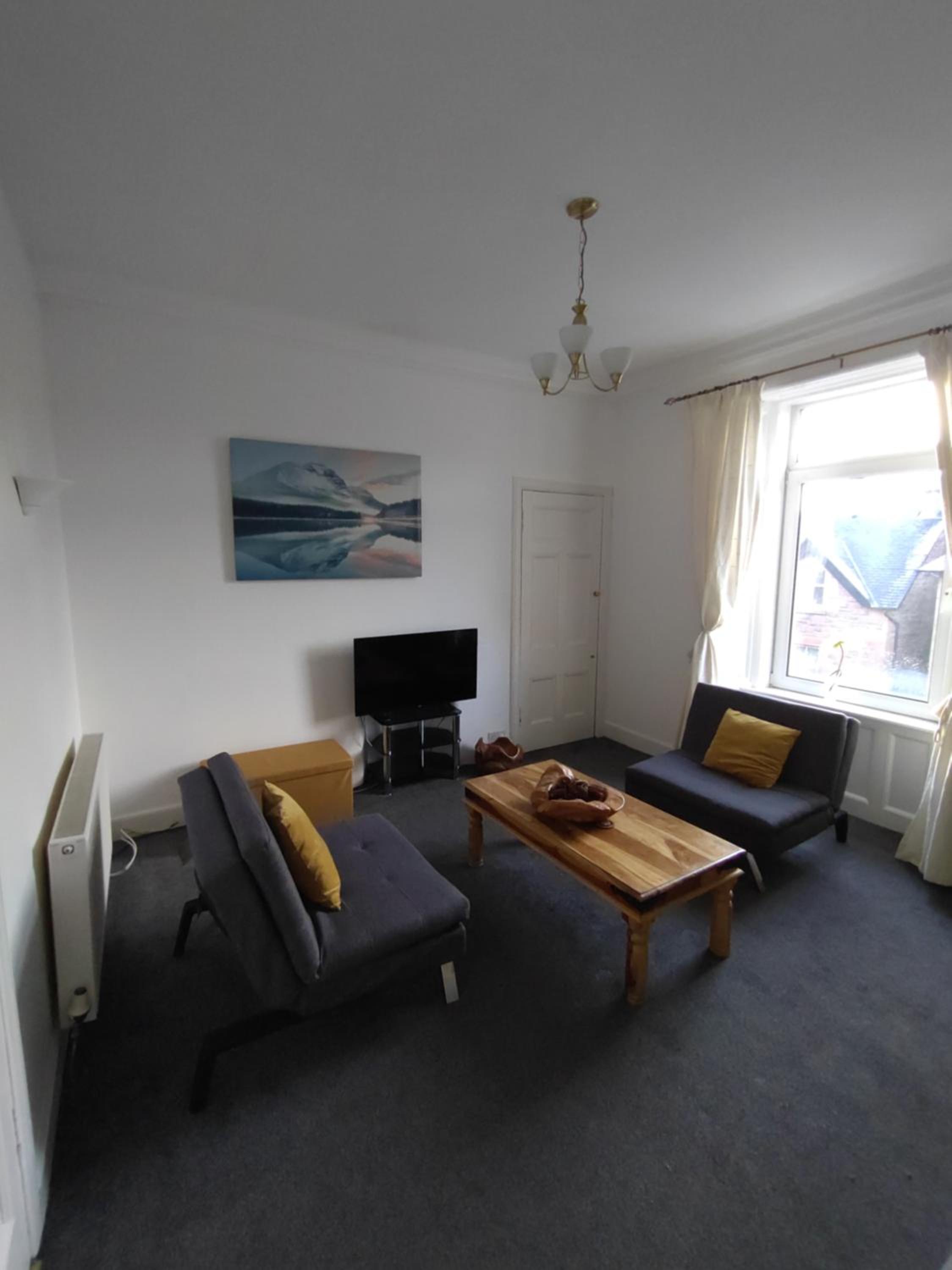 Apartment in the heart of Callander view 2
