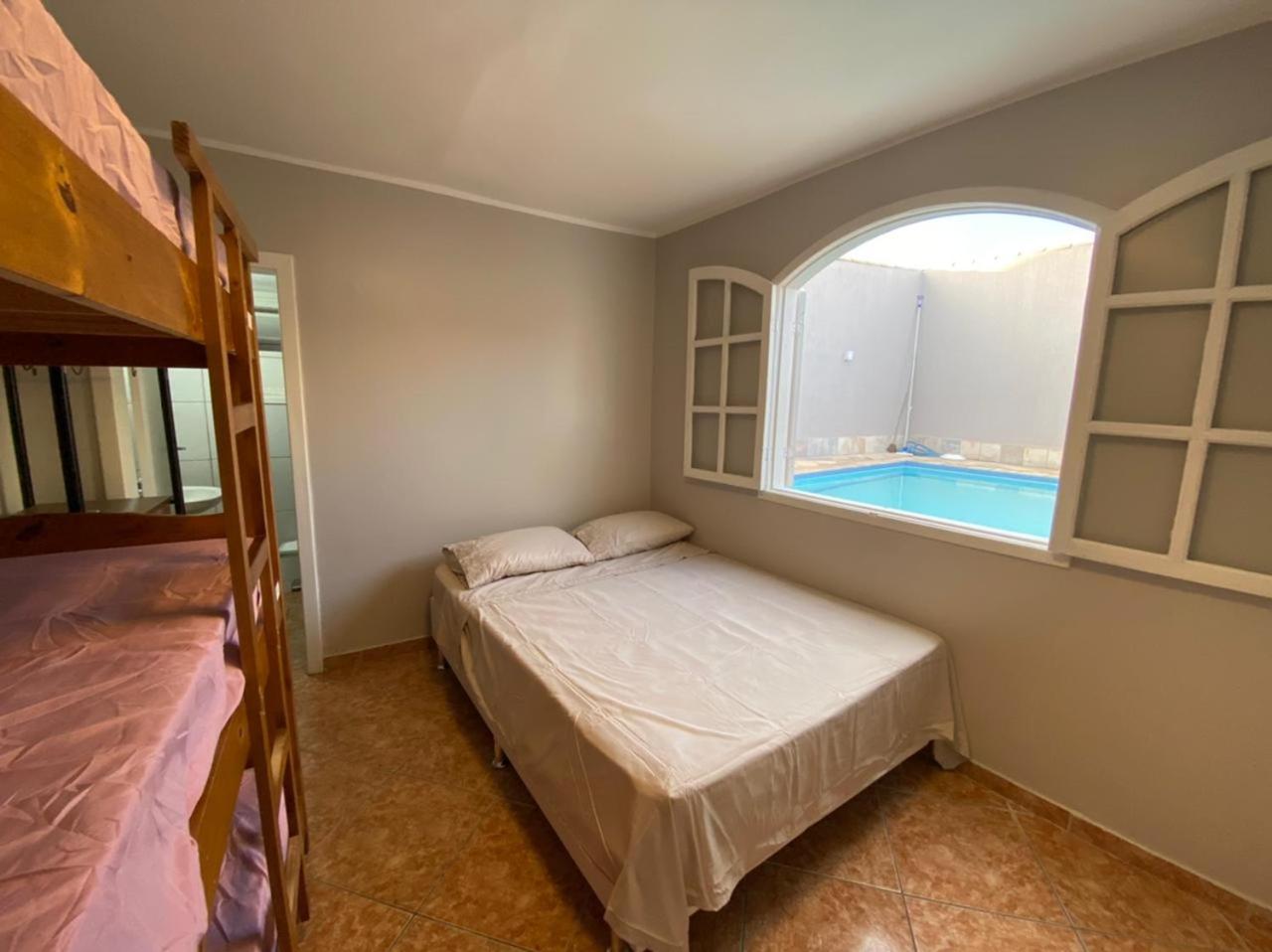CASA COM PISCINA EM ARRAIAL DO CABO