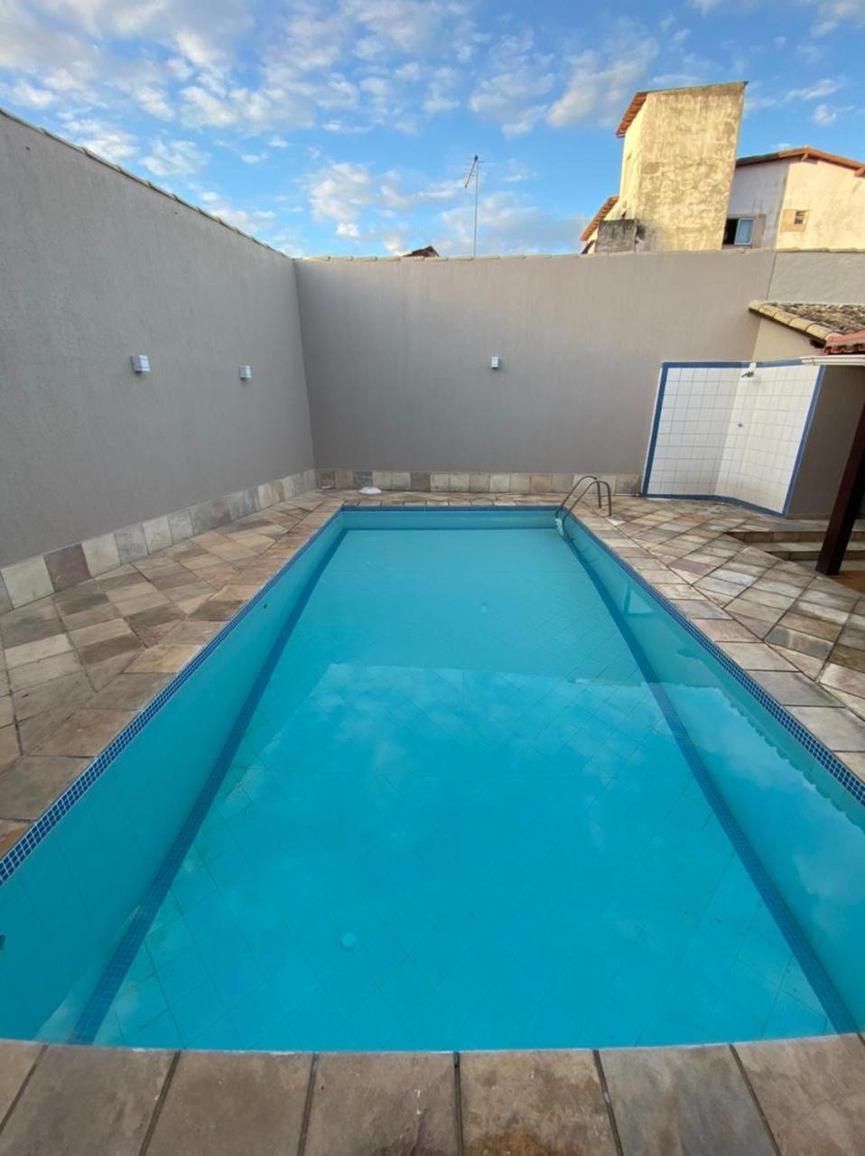 CASA COM PISCINA EM ARRAIAL DO CABO