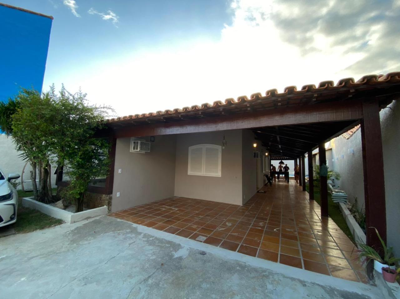 CASA COM PISCINA EM ARRAIAL DO CABO