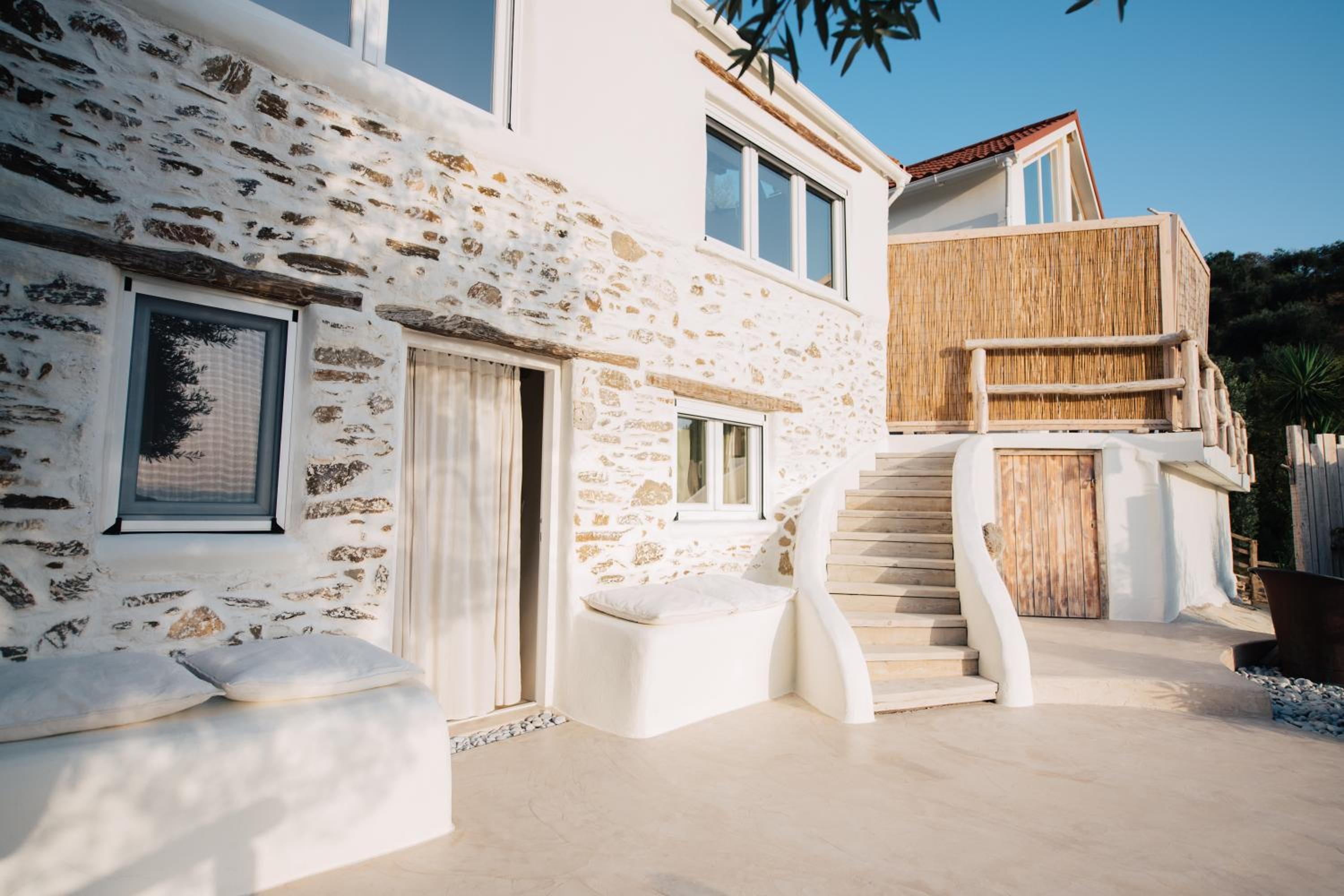 Hotel Christine's House - Image 1