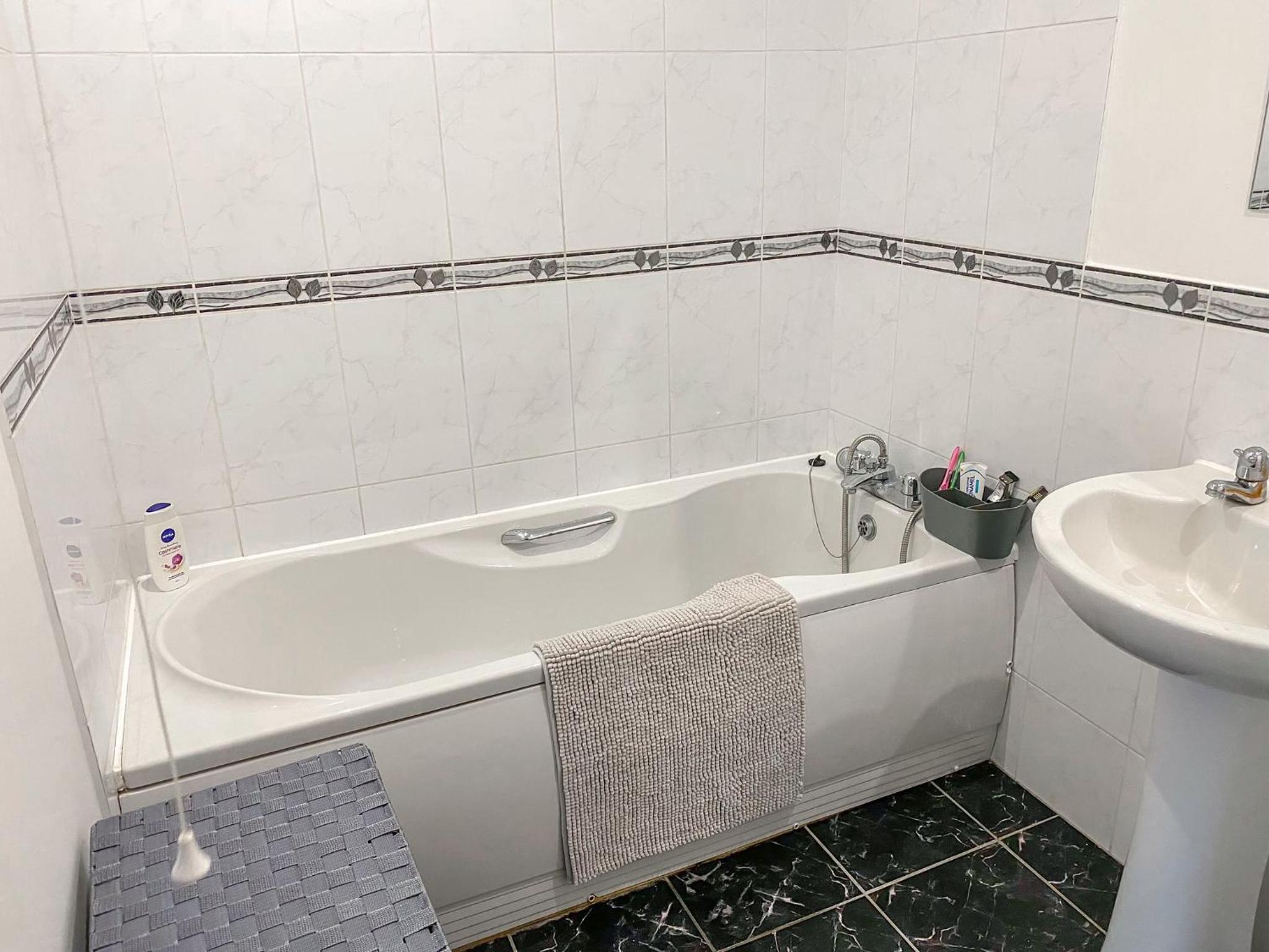 4c Gaia Lane view 5