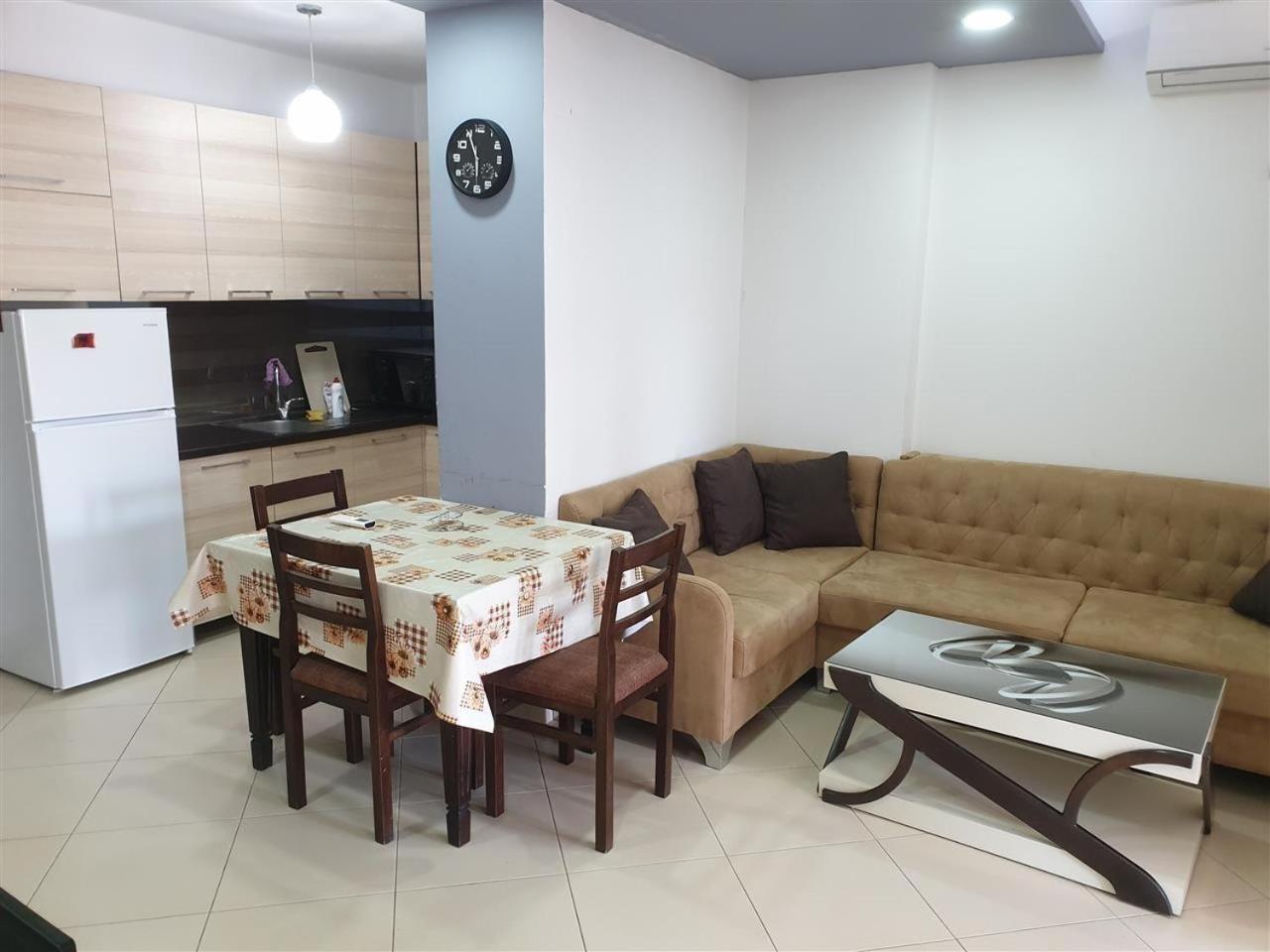 Leonard's Shengjin Apartments photo 3