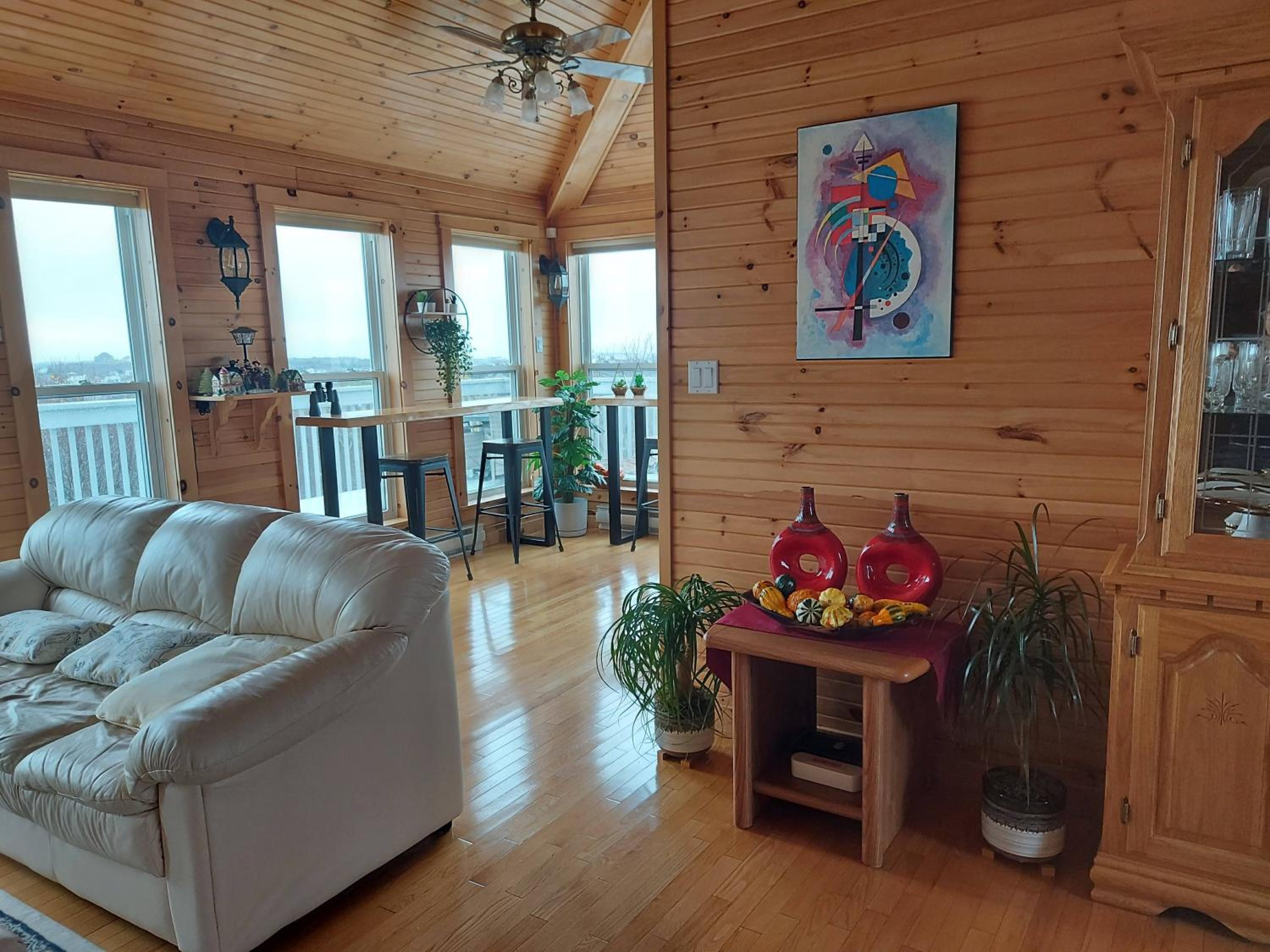 Panorama Sunrise House