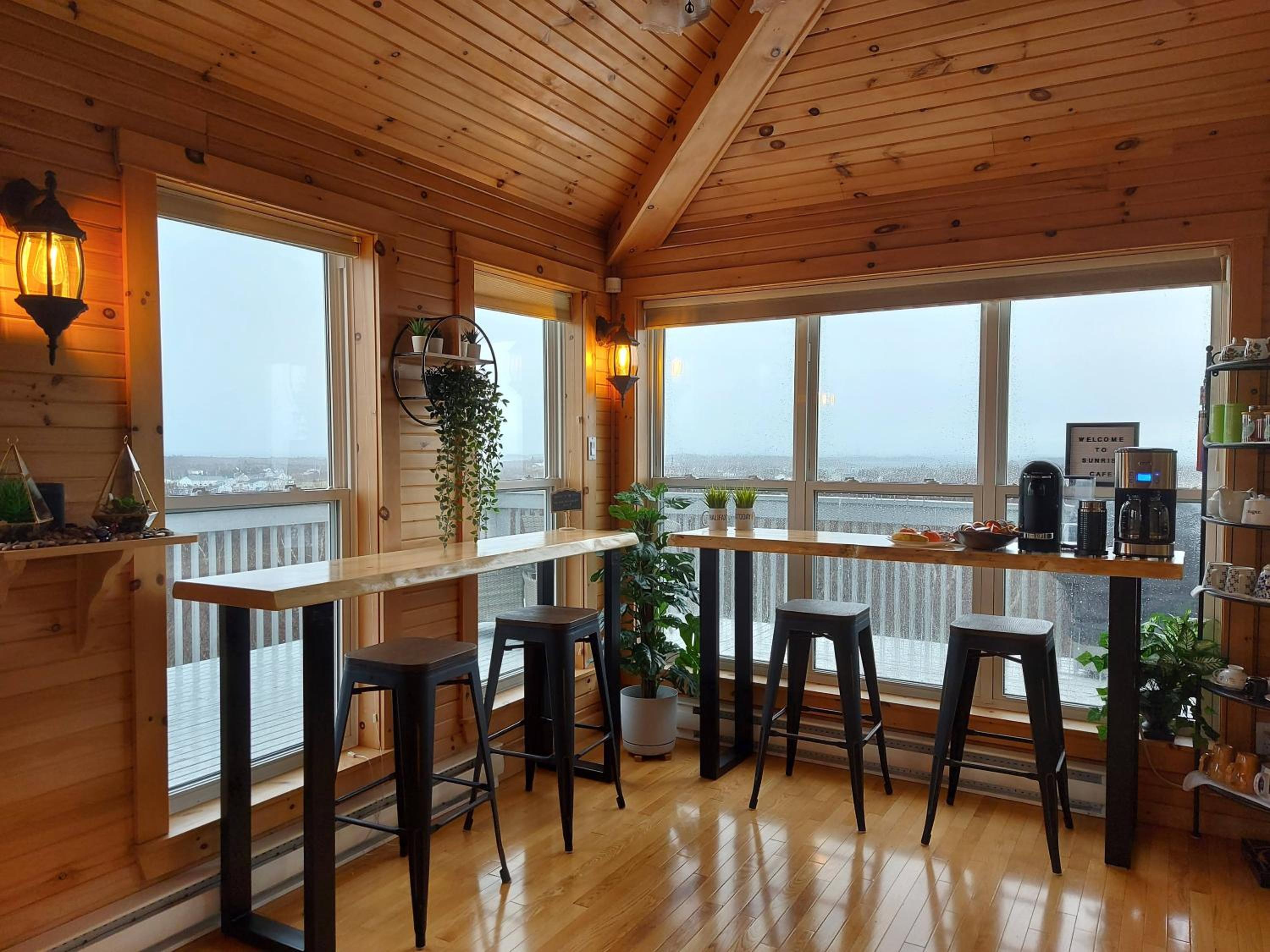 Panorama Sunrise House