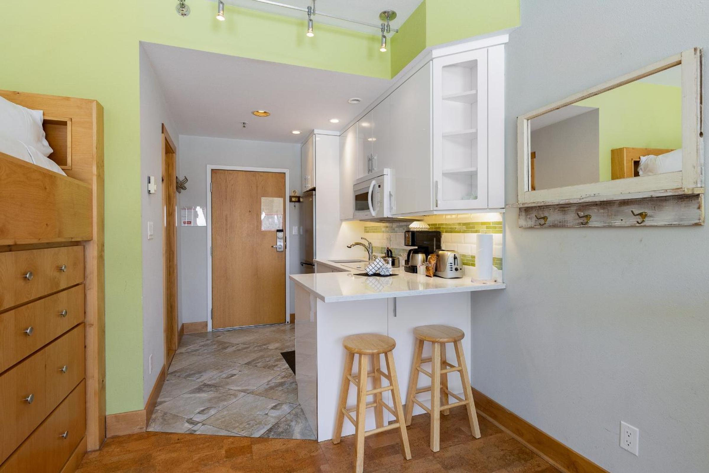 2754 Slopeside condo