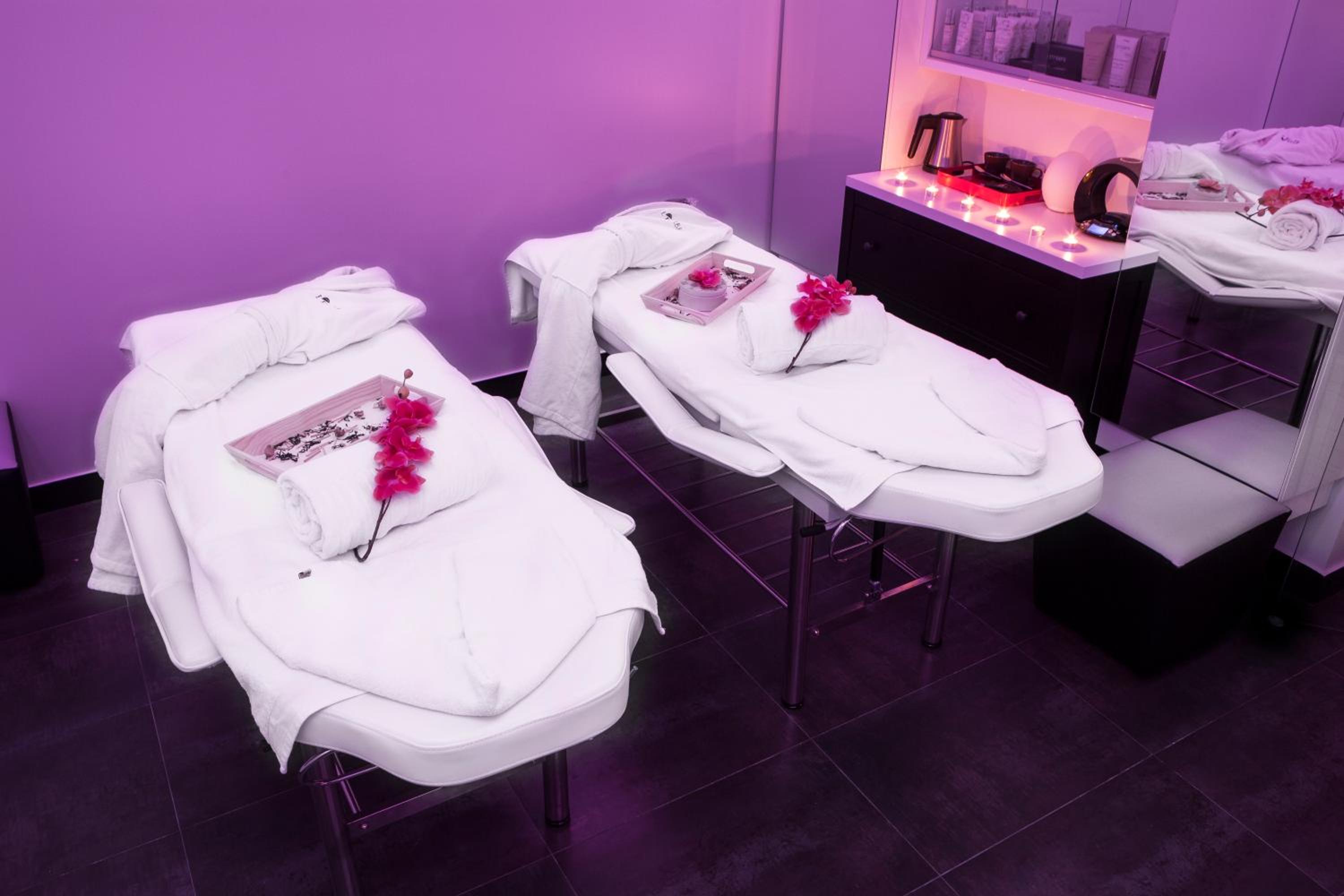 L'Empire Paris - Louvre