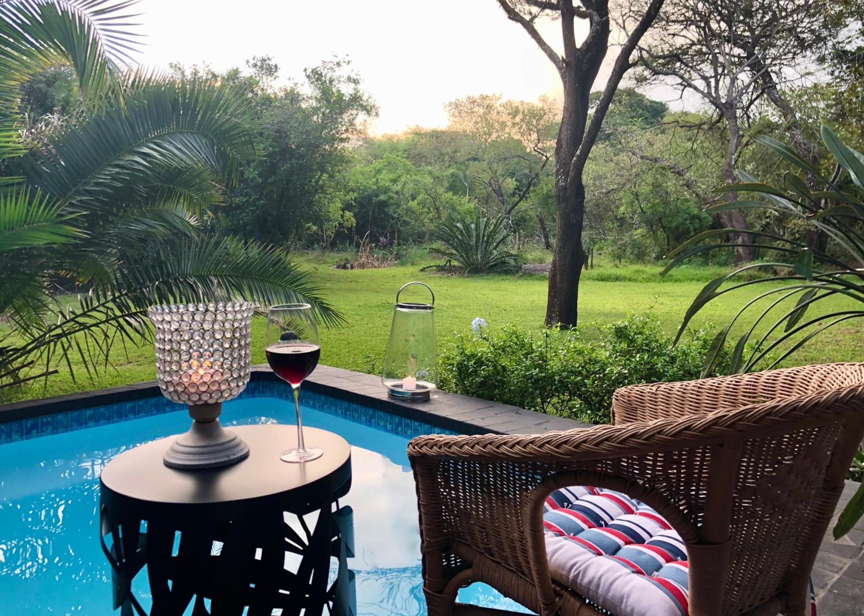 The Grand Luxury Safari Villa, Huge Private Pool, Hot tub, Outdoor Shower, Giraffe Tower, Free Standing Bath, Private Game Reserve, Stargazing, Ultimate Bu view 3