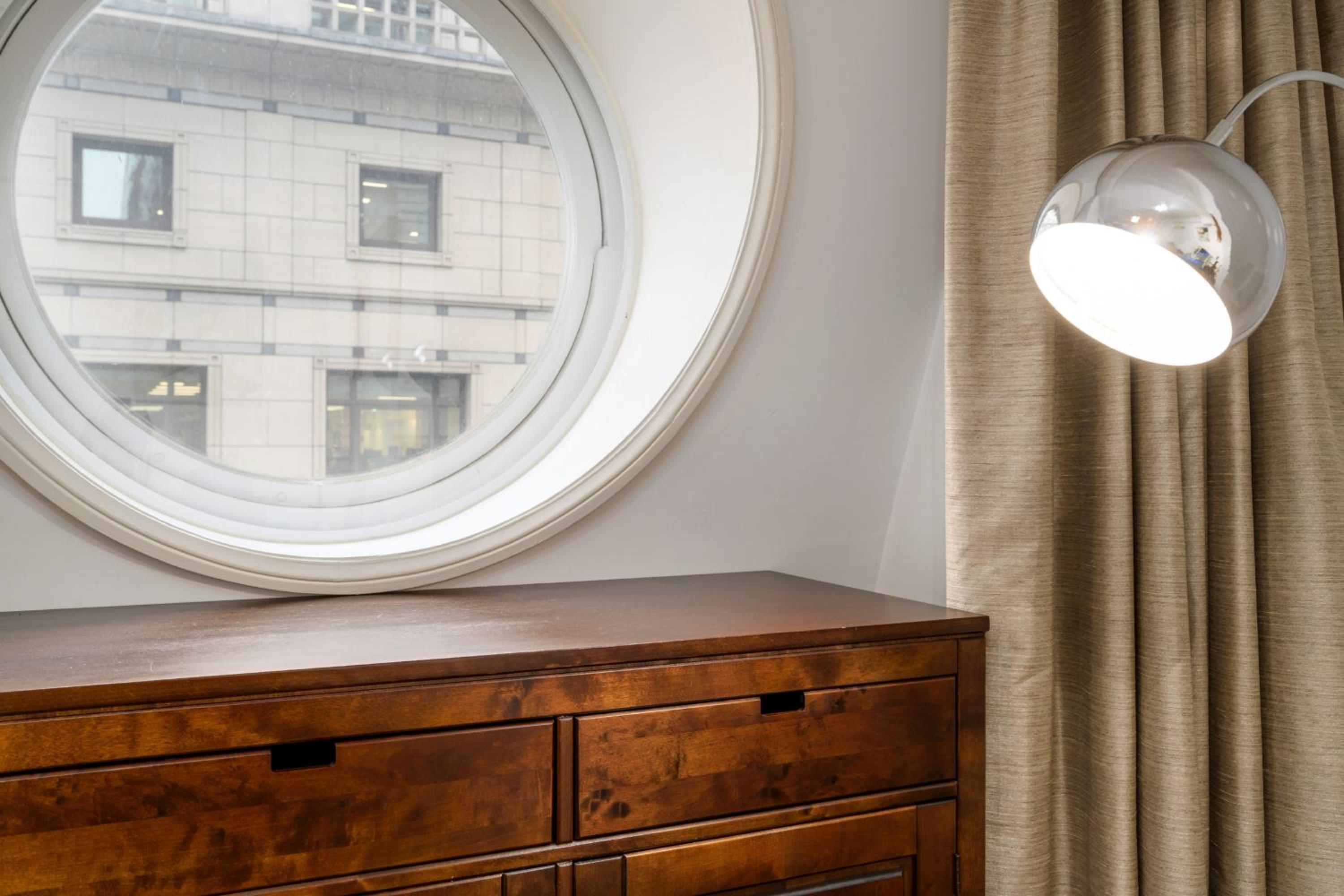 Apartment 5, 48 Bishopsgate by City Living London