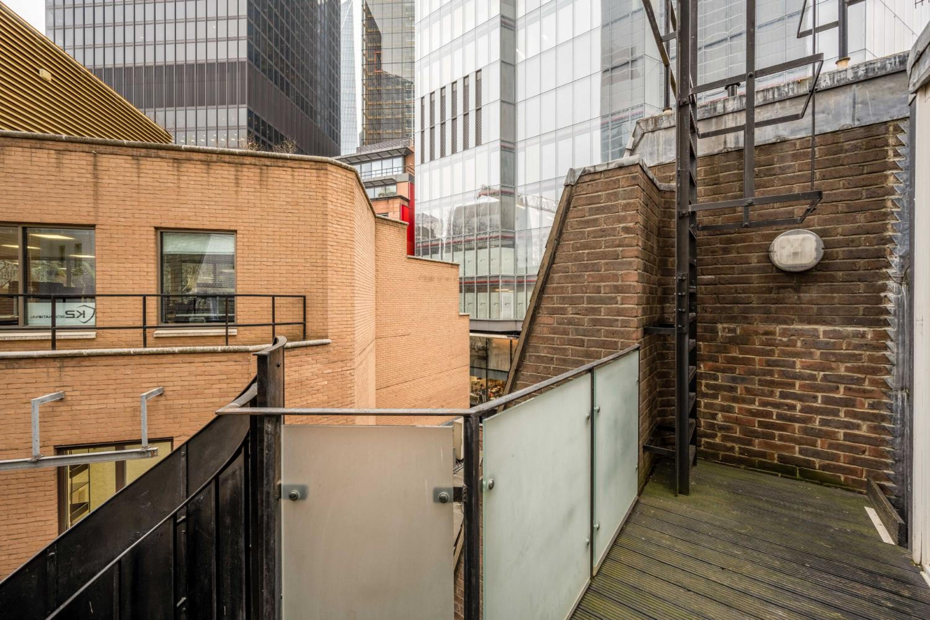 Apartment 5, 48 Bishopsgate by City Living London