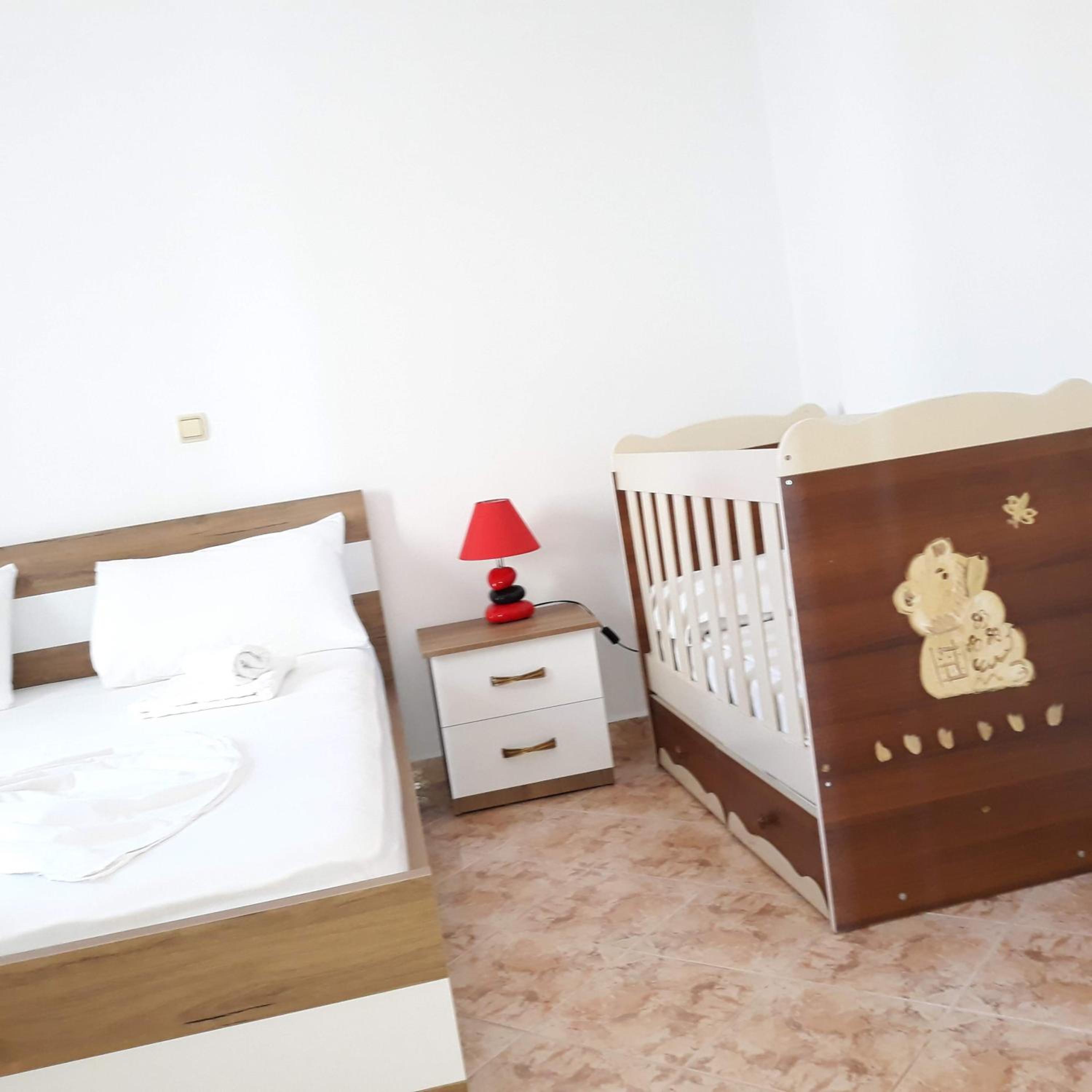 Familiar Apartments!Near the Beach & Butrinti Lake!