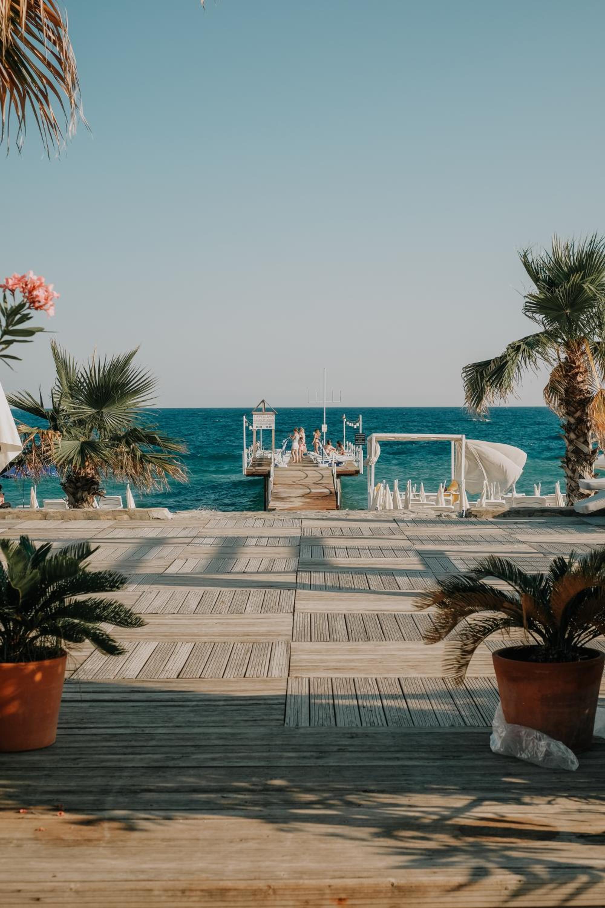 RAW BEACH OTEL - Image 35