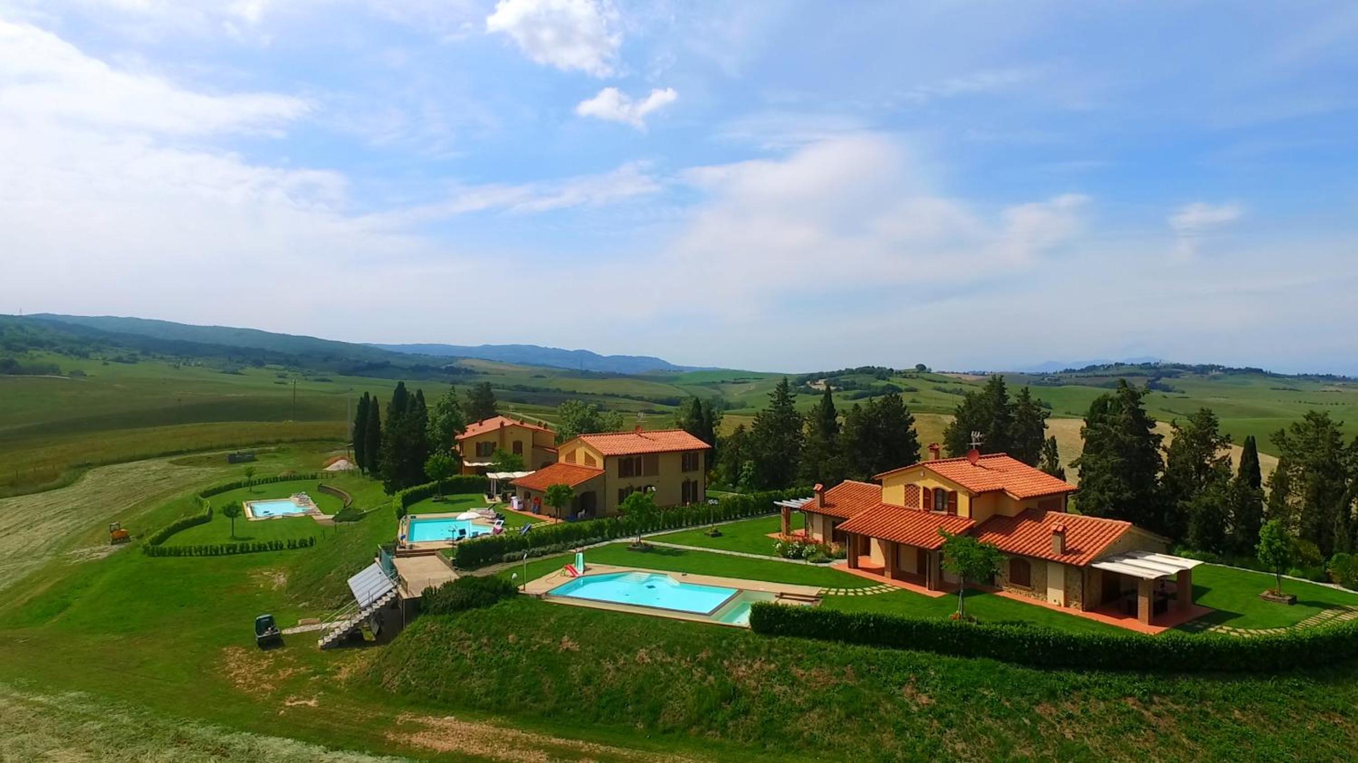 Borgo del Silenzio - Apartments with pool in Lajatico view 2