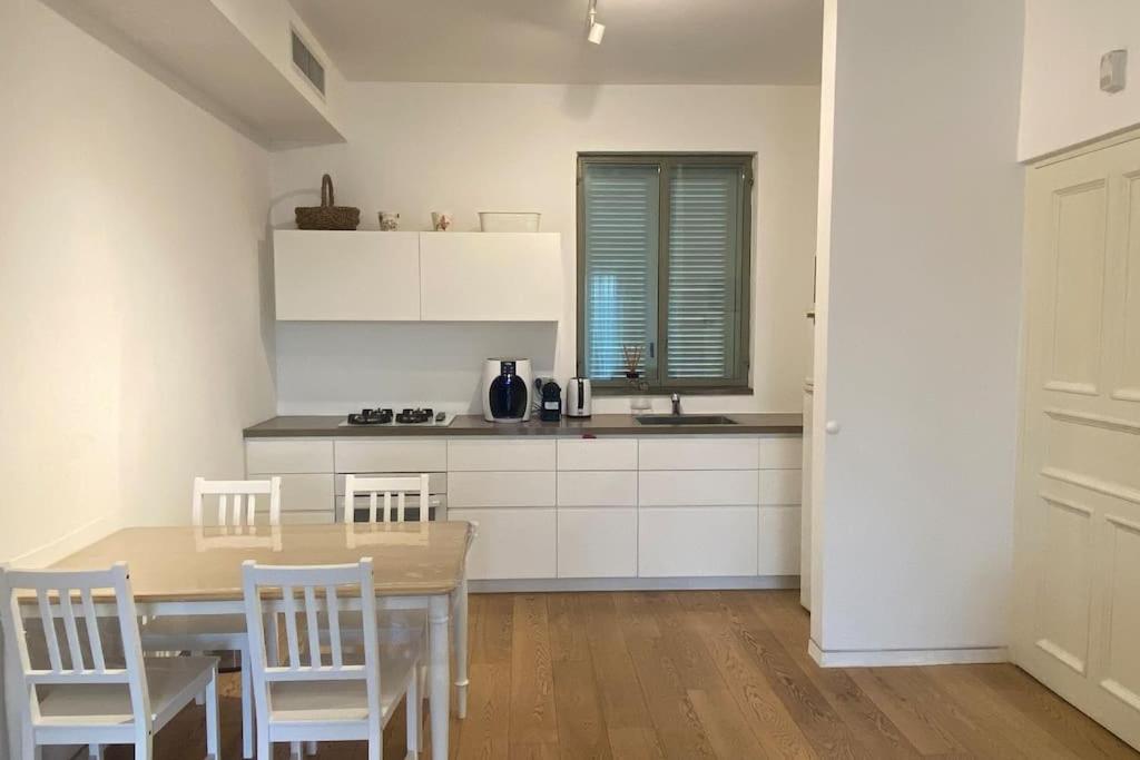 Laura Compound- Authentic 1 BR charming & specious view 3
