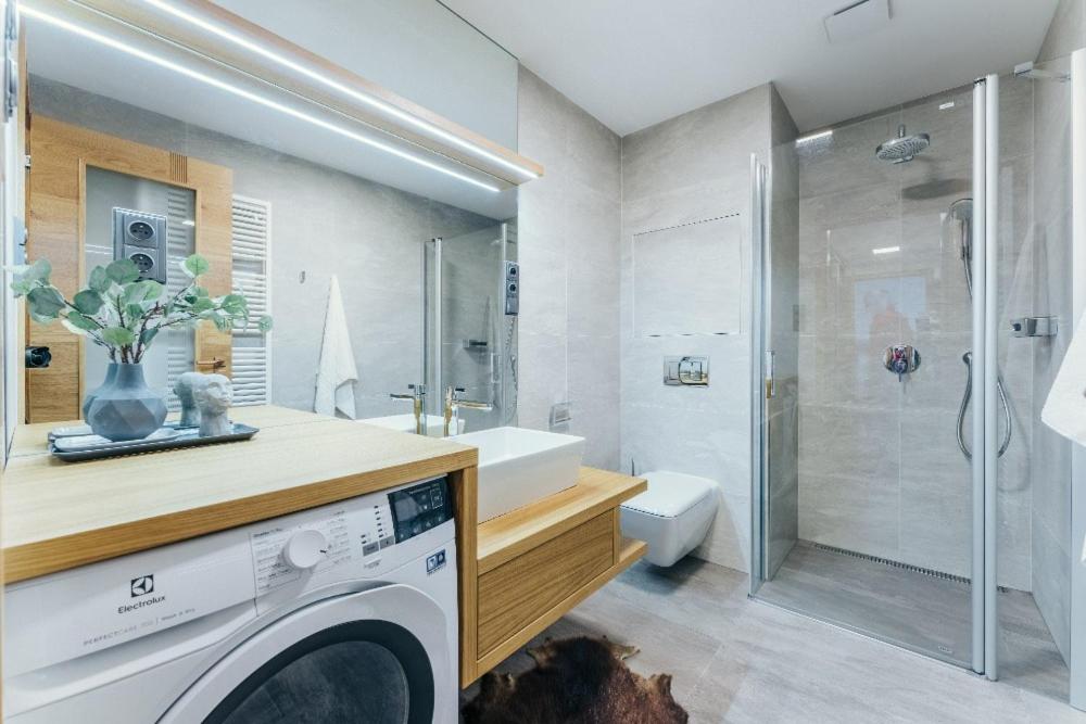 Luxury Apartments Adelka